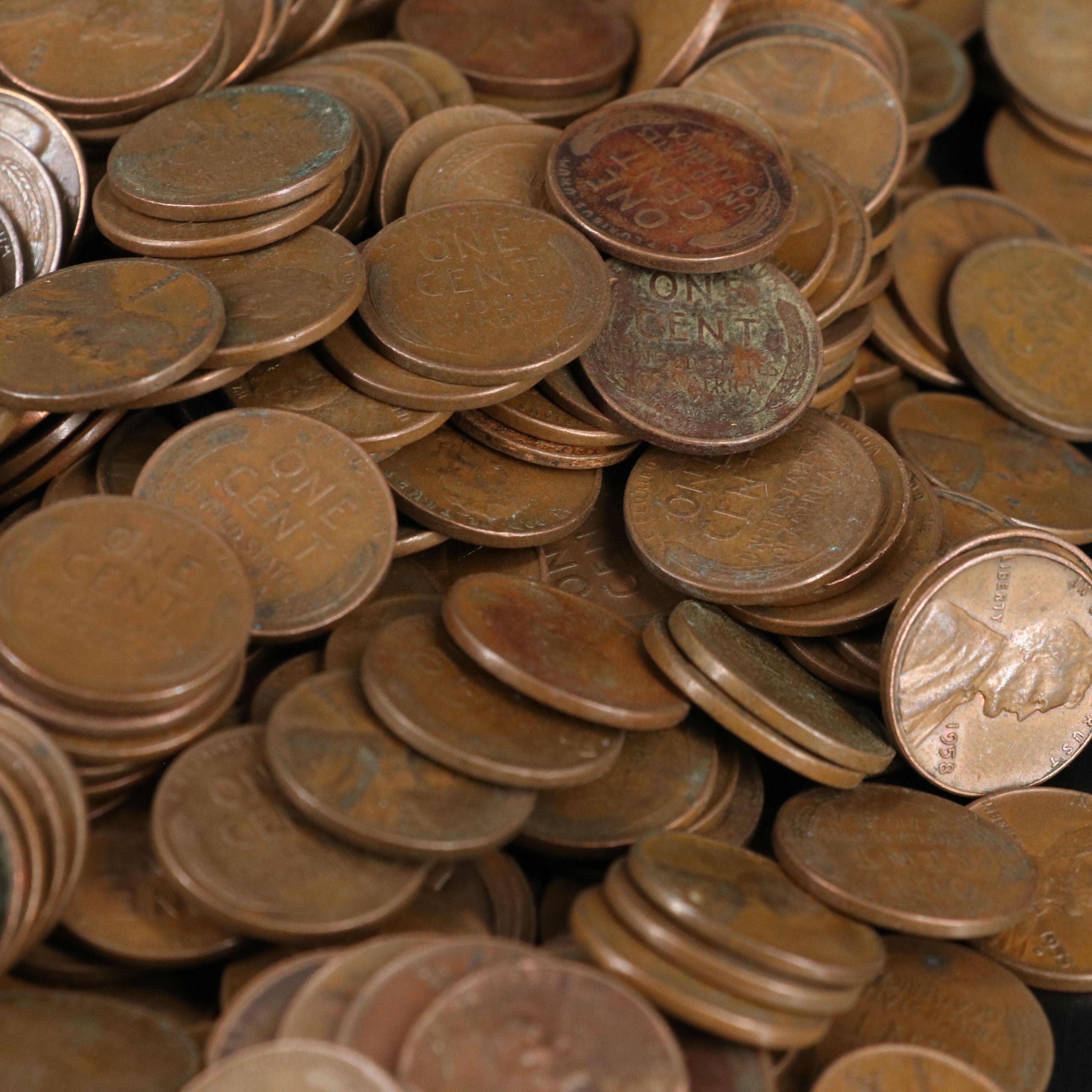 1,000 Lincoln Wheat Cents and 22 WWII Steel Cents