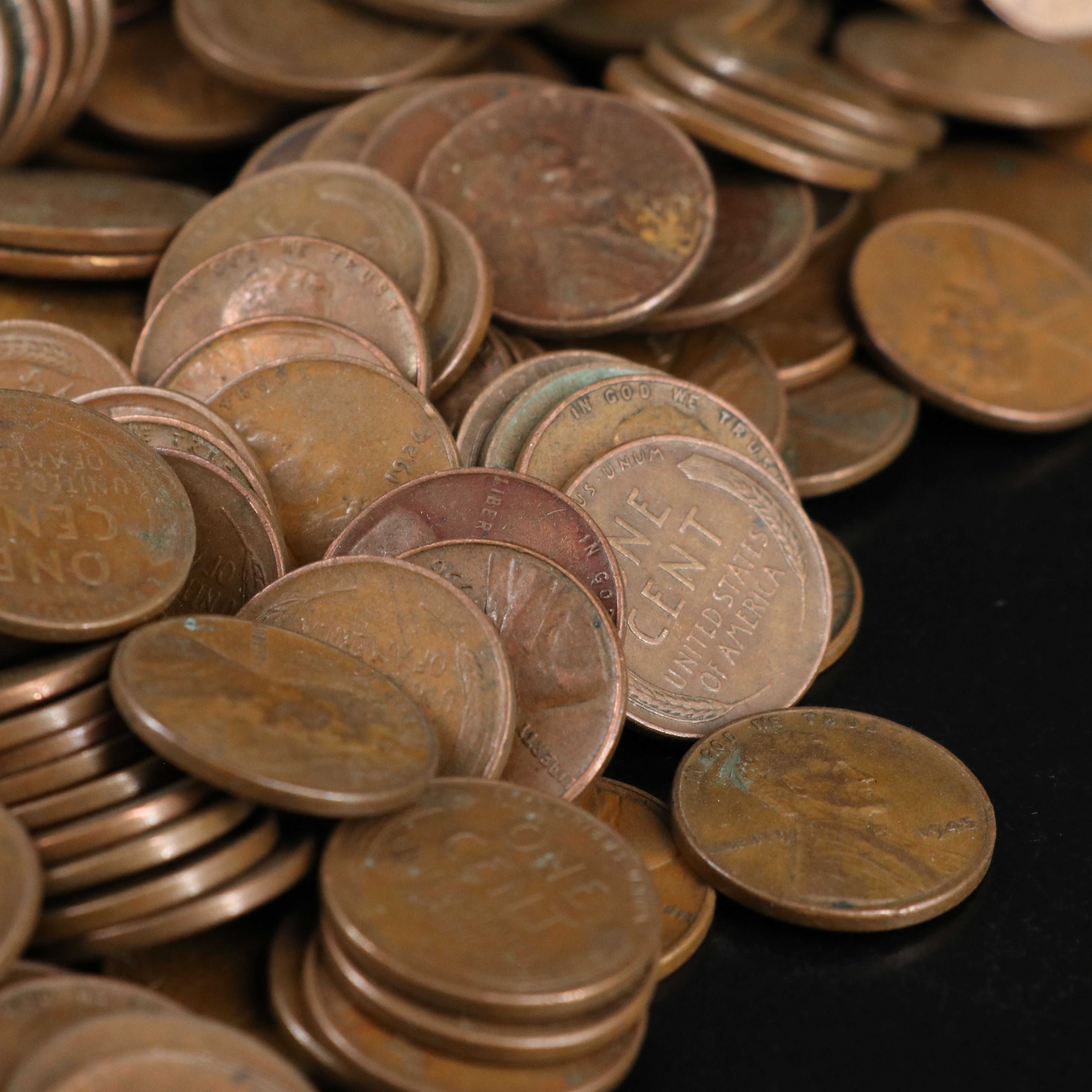 1,000 Lincoln Wheat Cents and 22 WWII Steel Cents