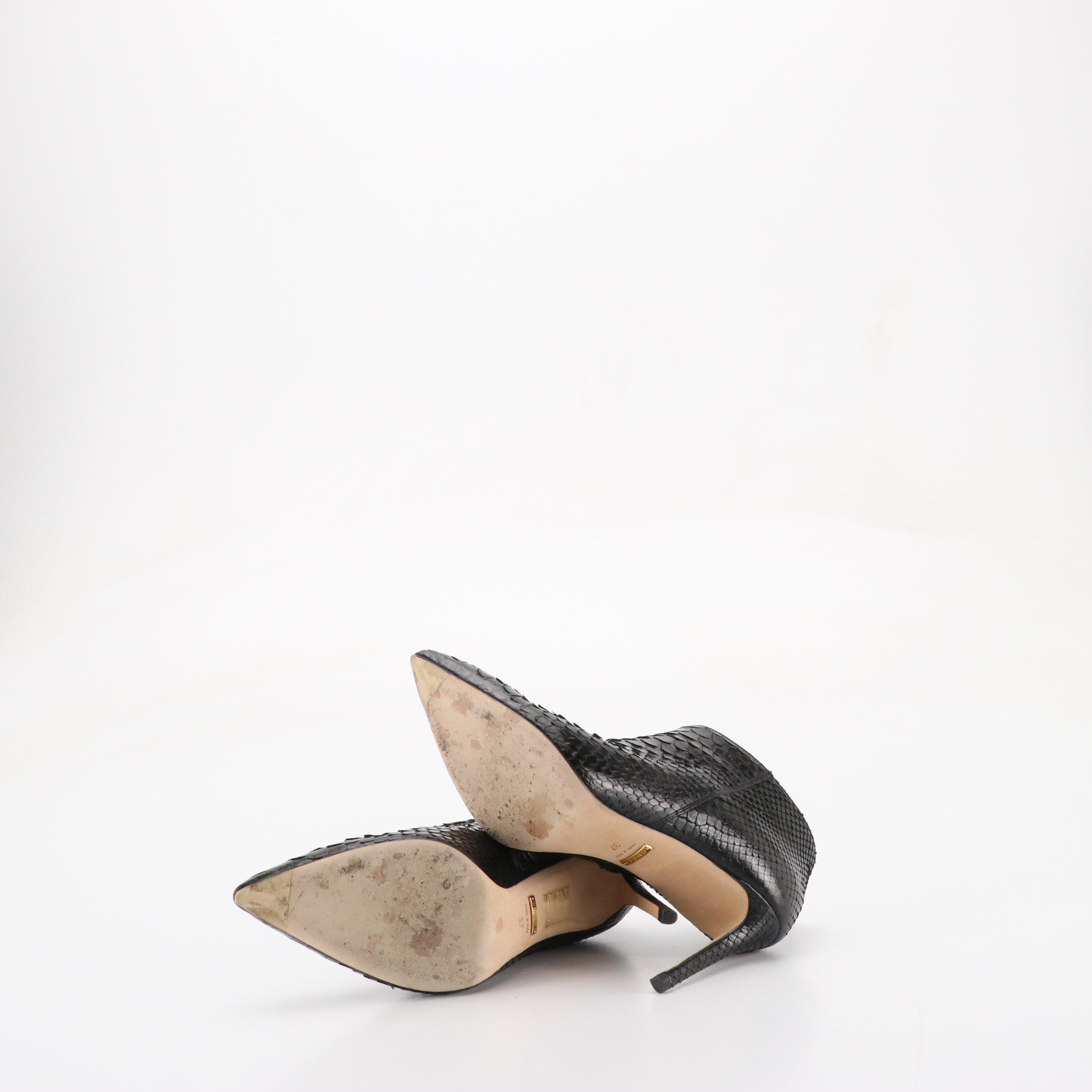 Gucci Black Snakeskin Pointy Toe Ankle Boots