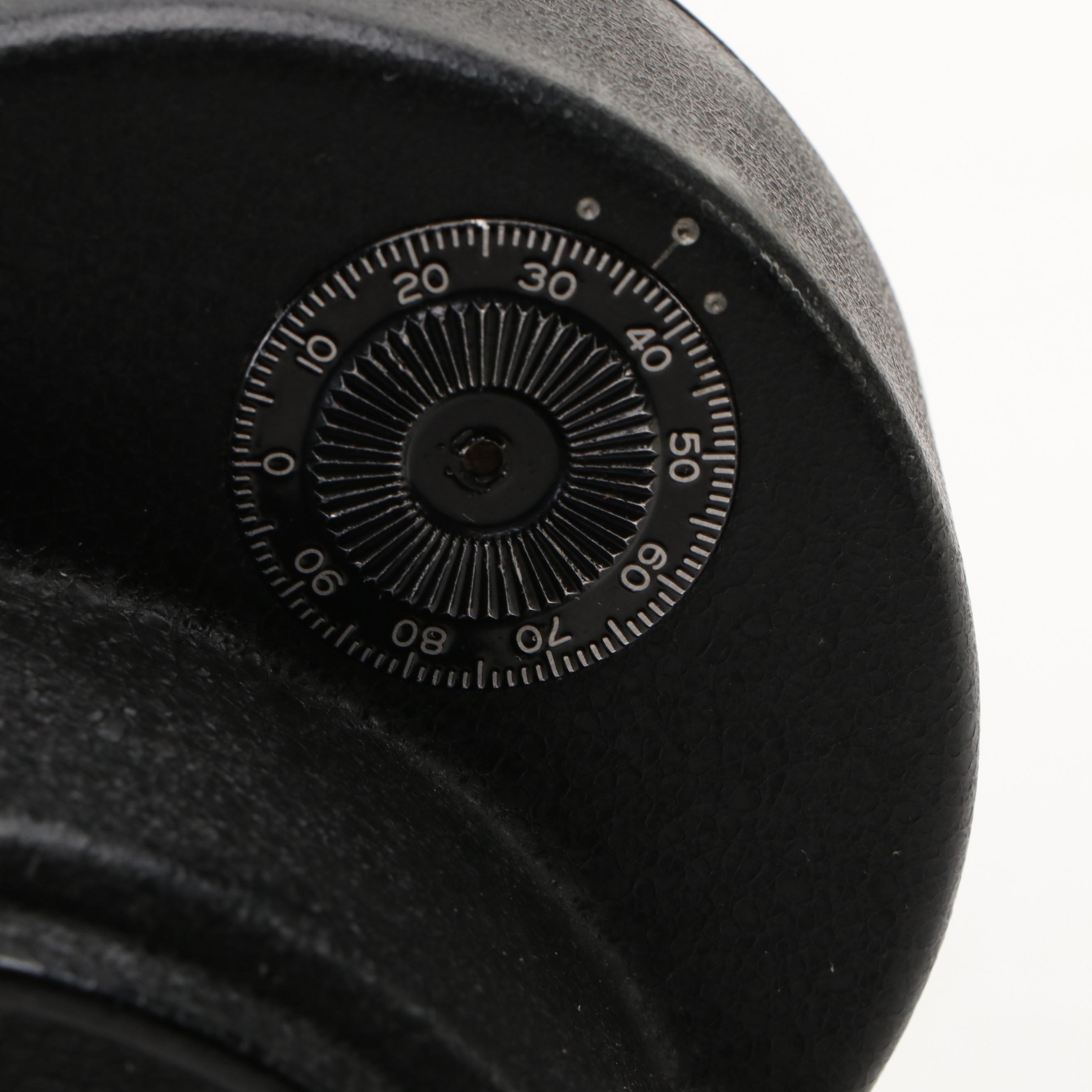 Bell & Howell Filmo Automatic Model 70 Motion Picture Camera with Case