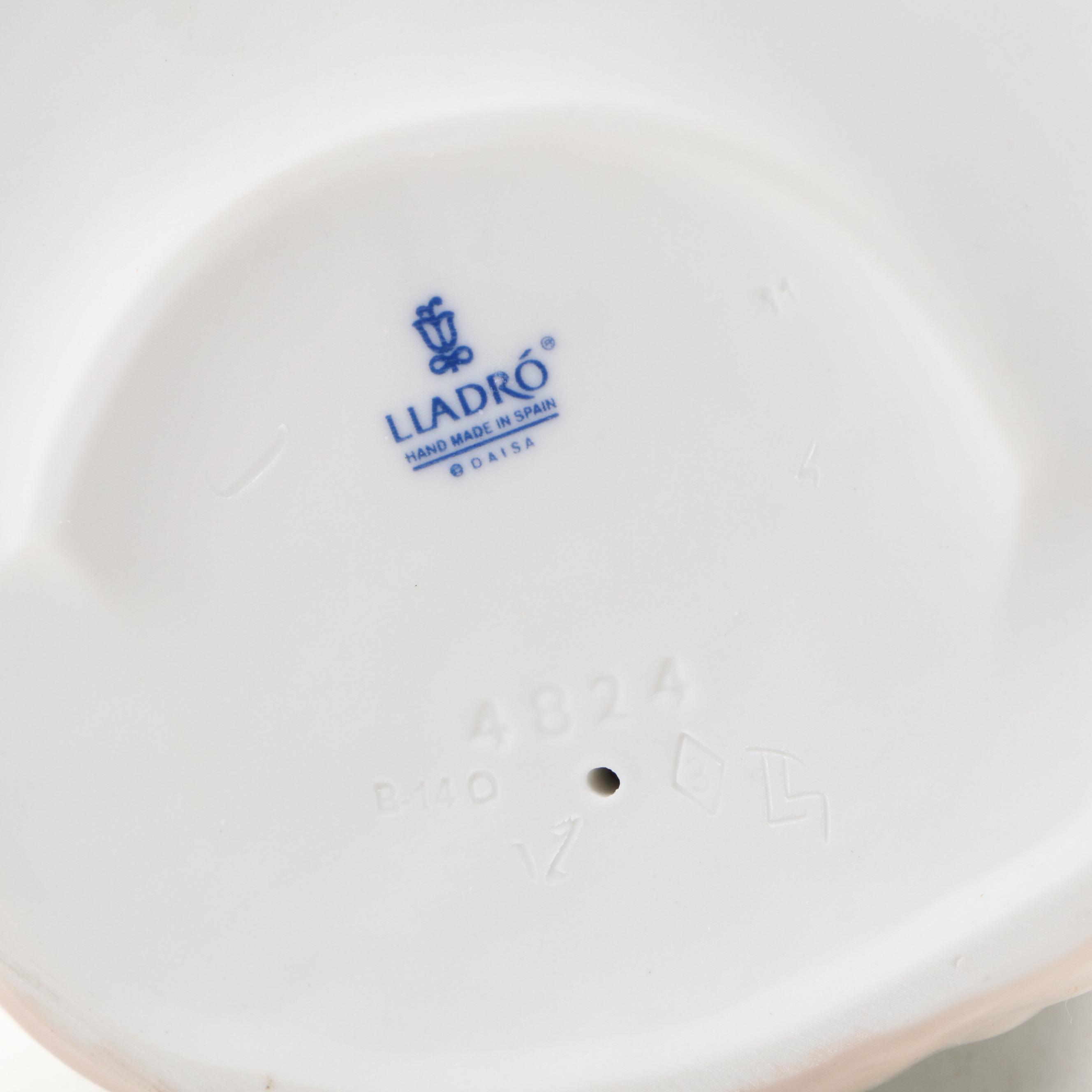 Lladró "Golfer" Porcelain Figurine Designed by Vicente Martínez