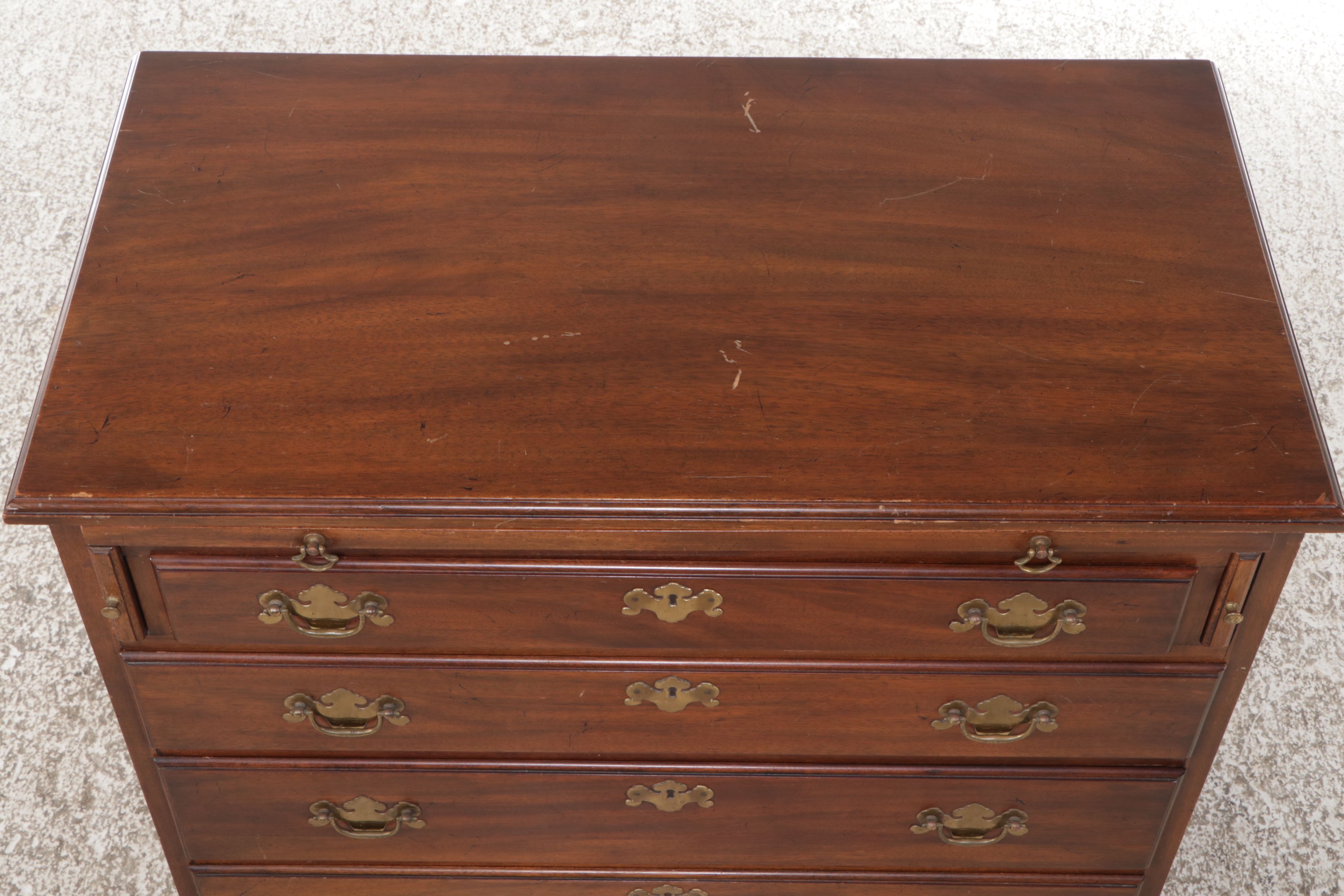 George III Style Mahogany Bachelor Chest, 20th Century