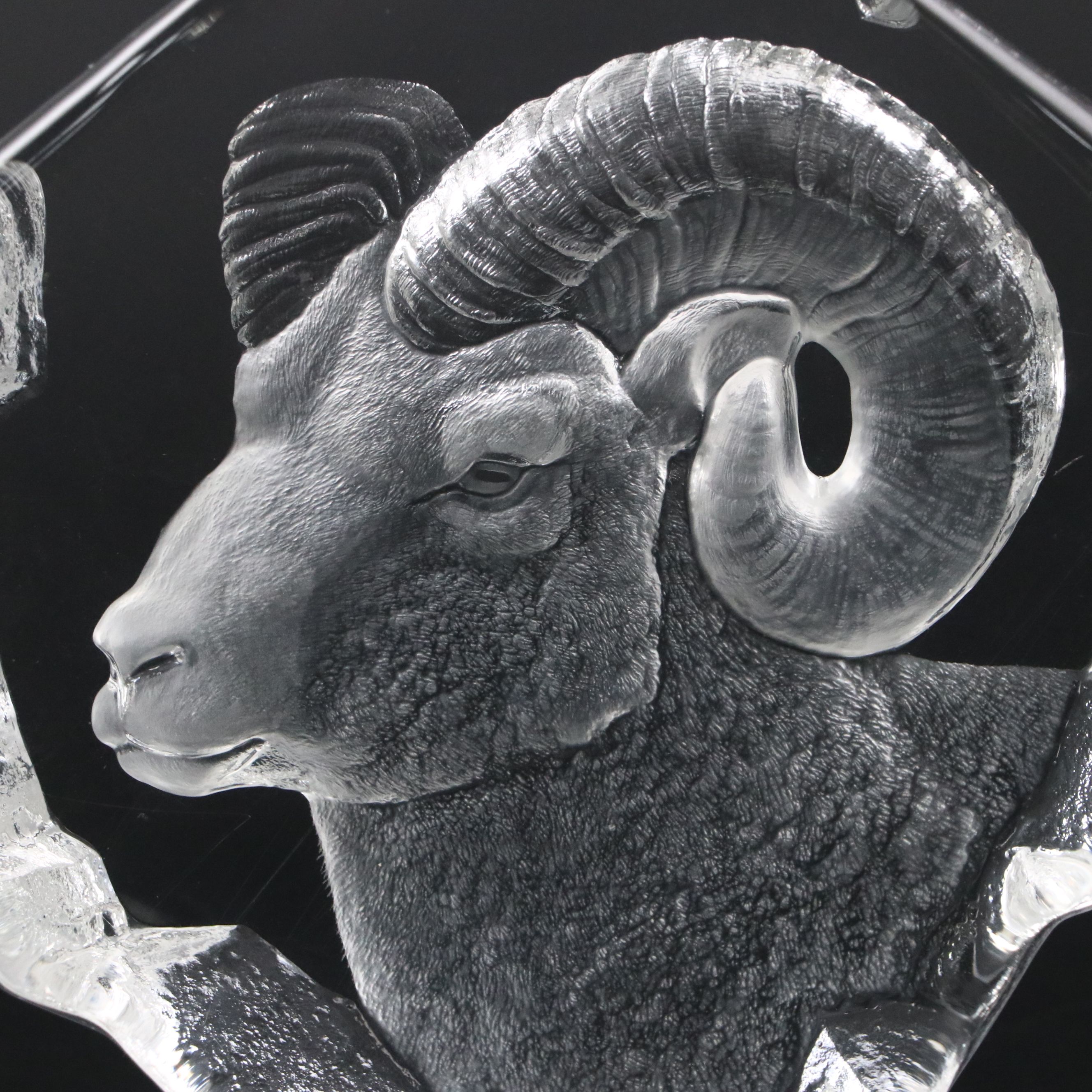 Mats Jonasson for Sierra Club Limited Edition Bighorn Sheep Art Glass Figure