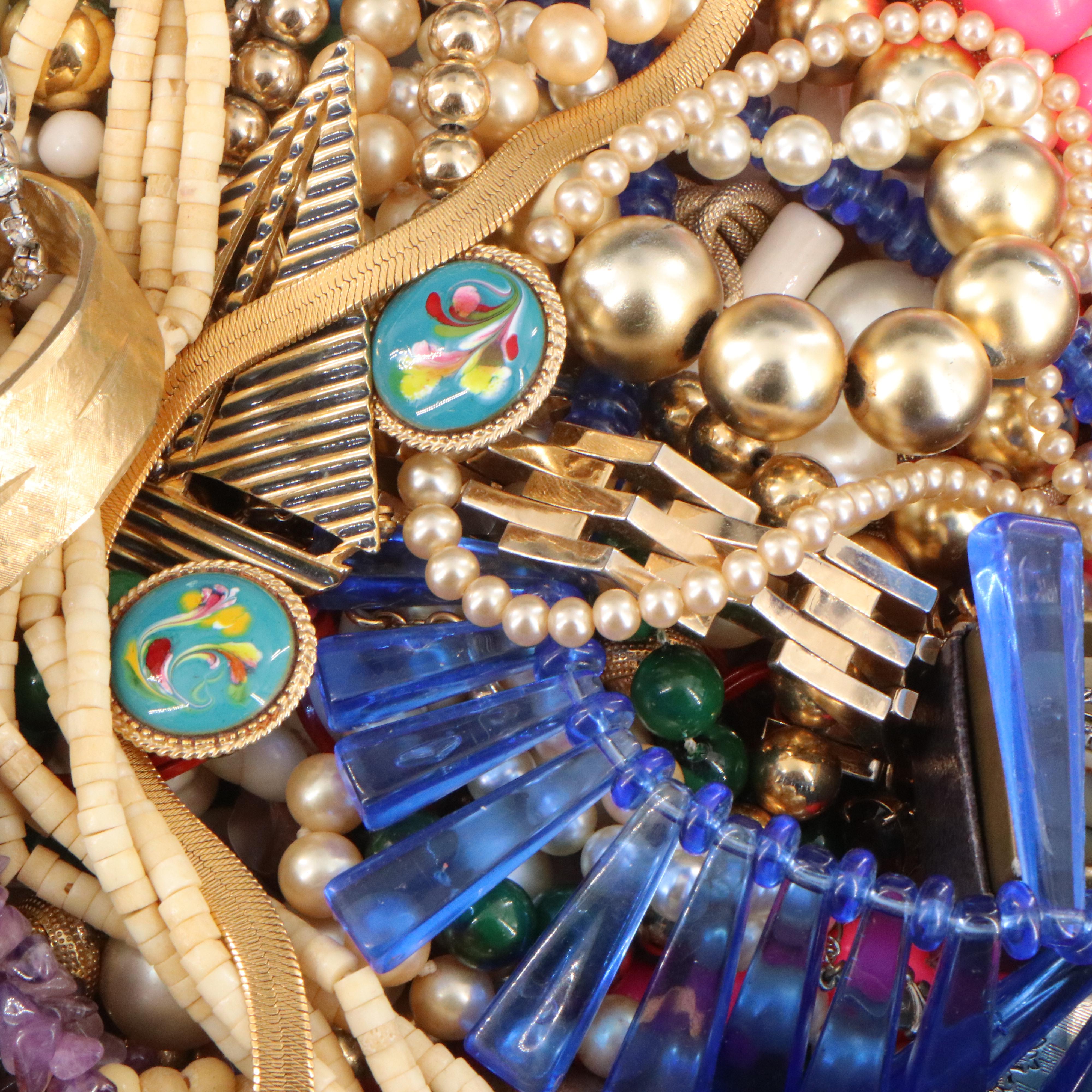 Uncommon Discoveries: Jewelry Collection