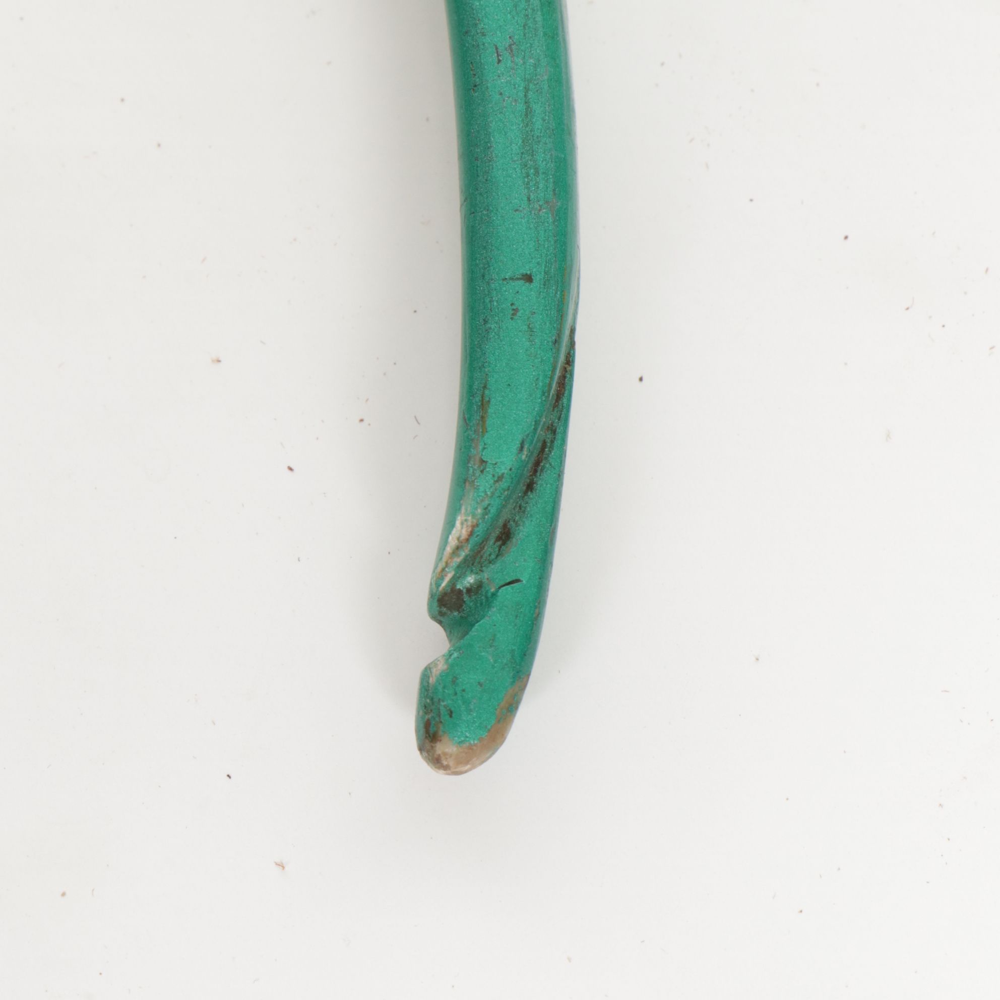 Bear Archery Leather Quiver with Arrows, Teal Bow and Accessories