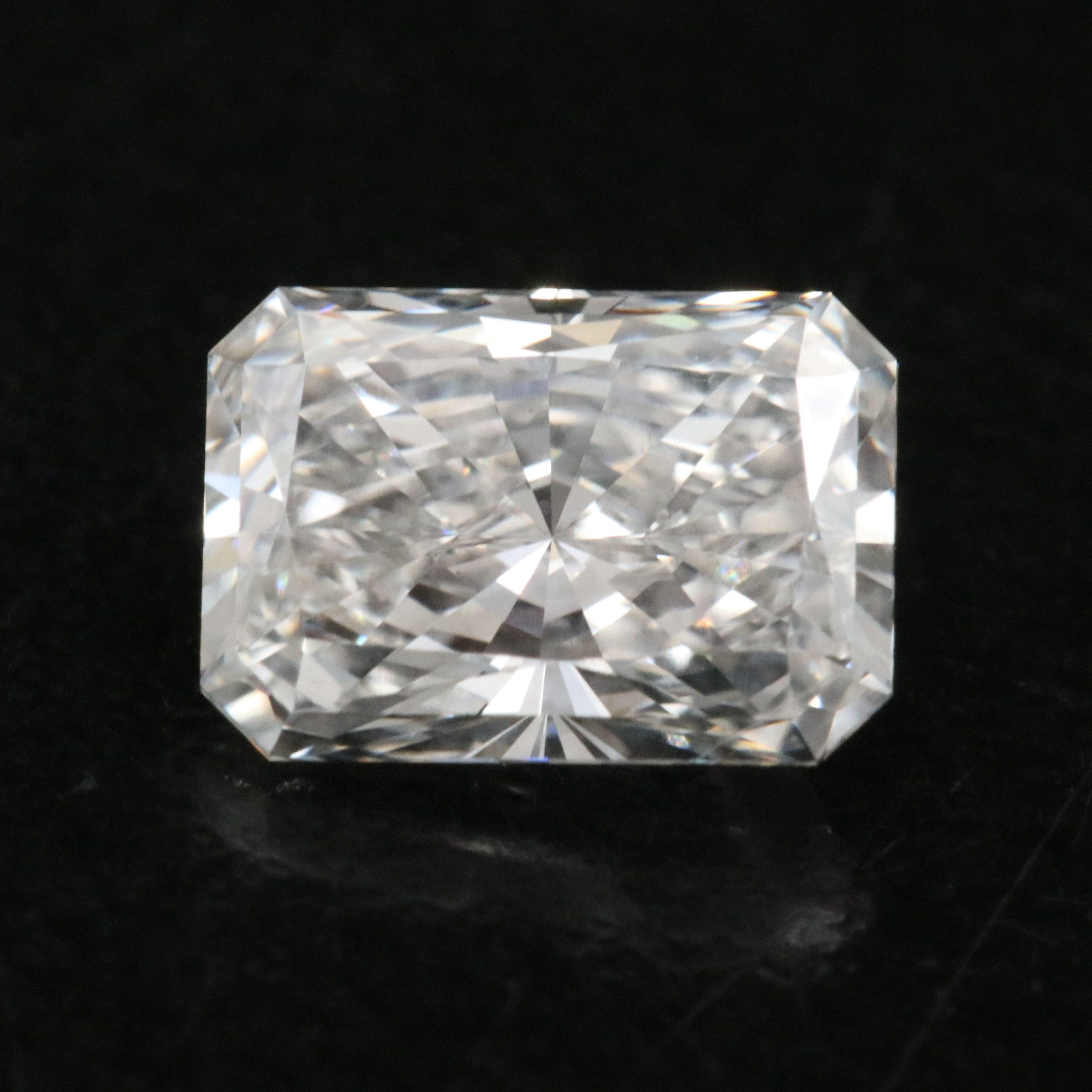 Loose 1.41 CT Lab Grown Diamond with IGI Report
