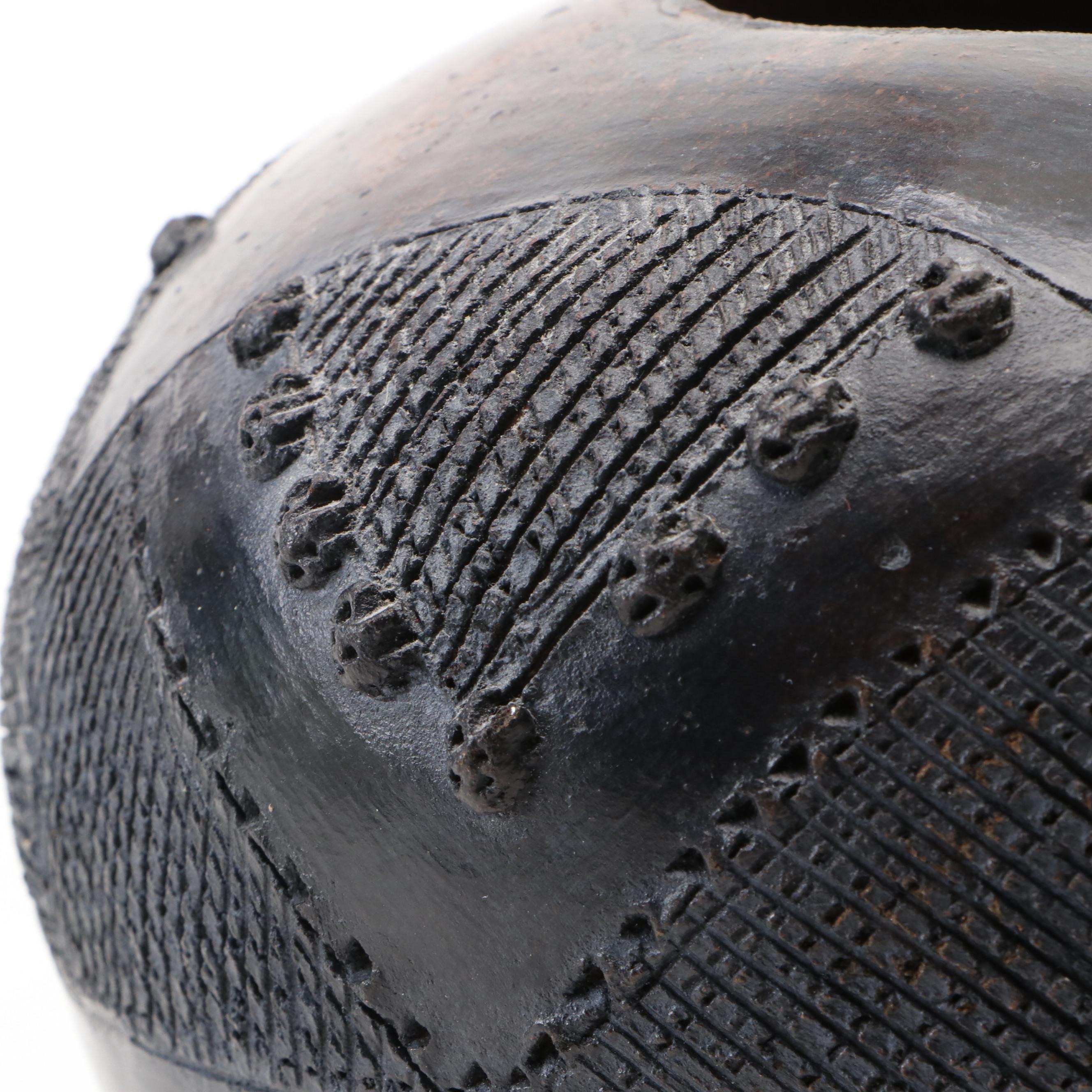 South African Zulu "Ukhamba" Beer Fermenting Pot, 2007