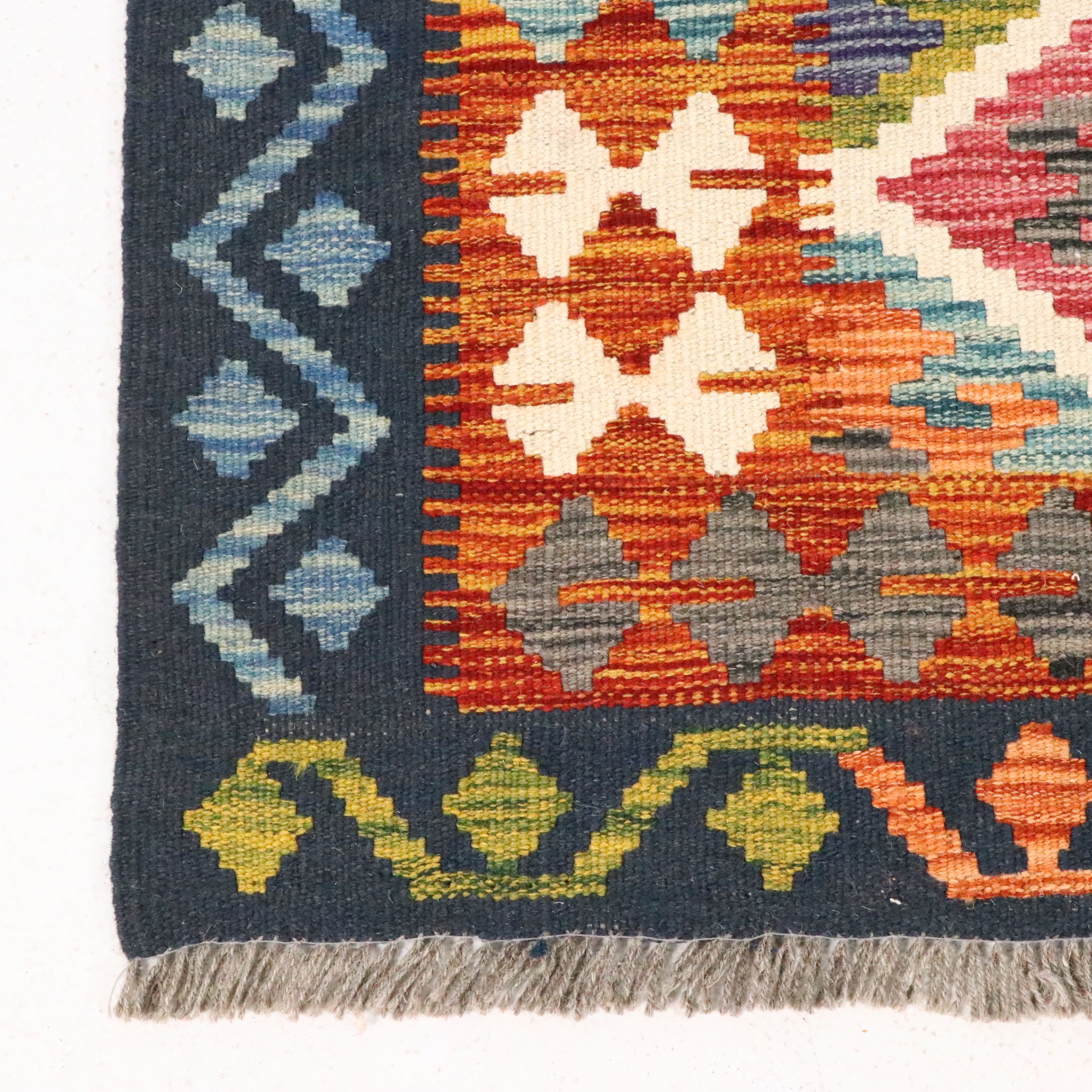 5'11 x 8'6 Handwoven Pakistani Kilim Area Rug