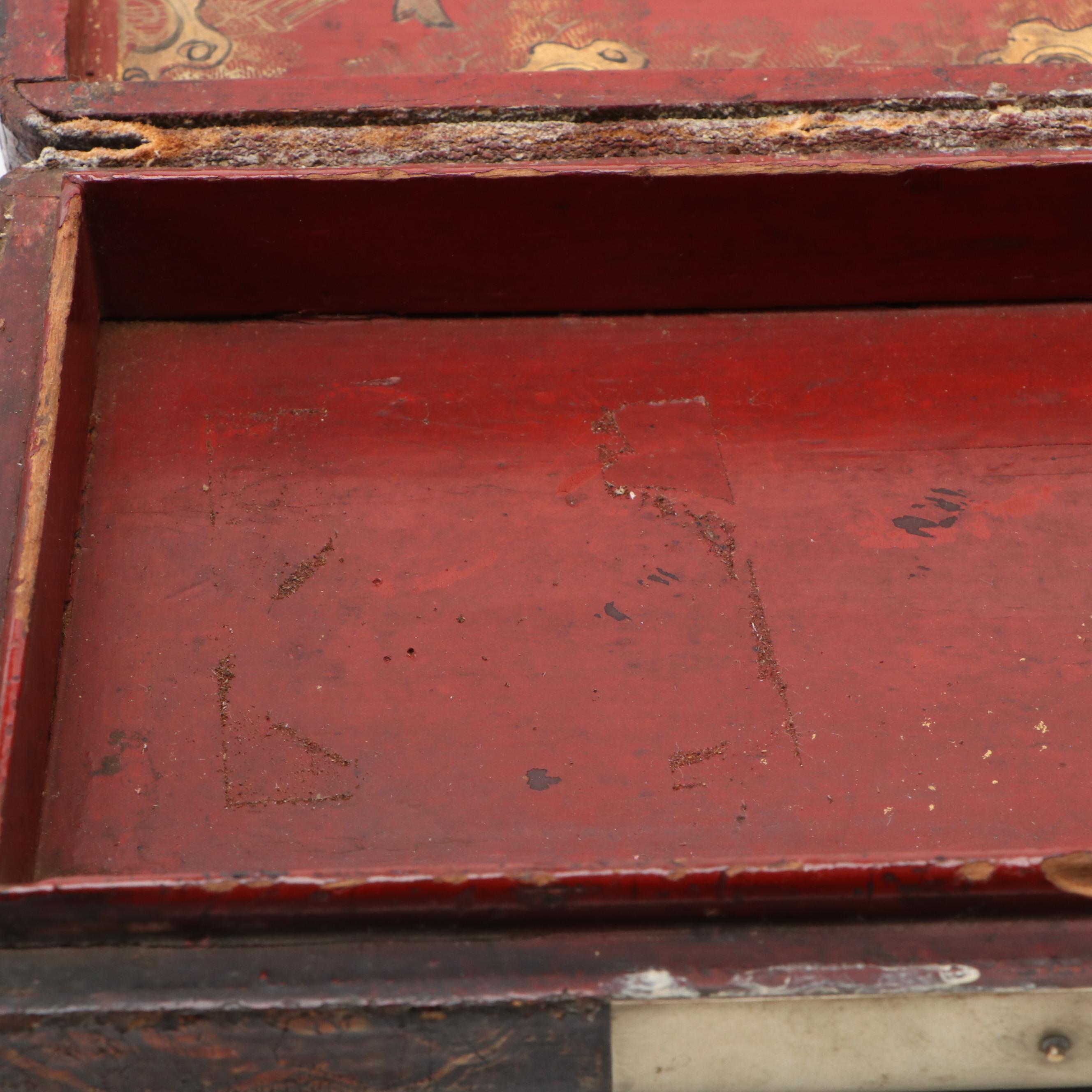 Japanese Edo Style Lacquered Wooden Box with Hinged Lid