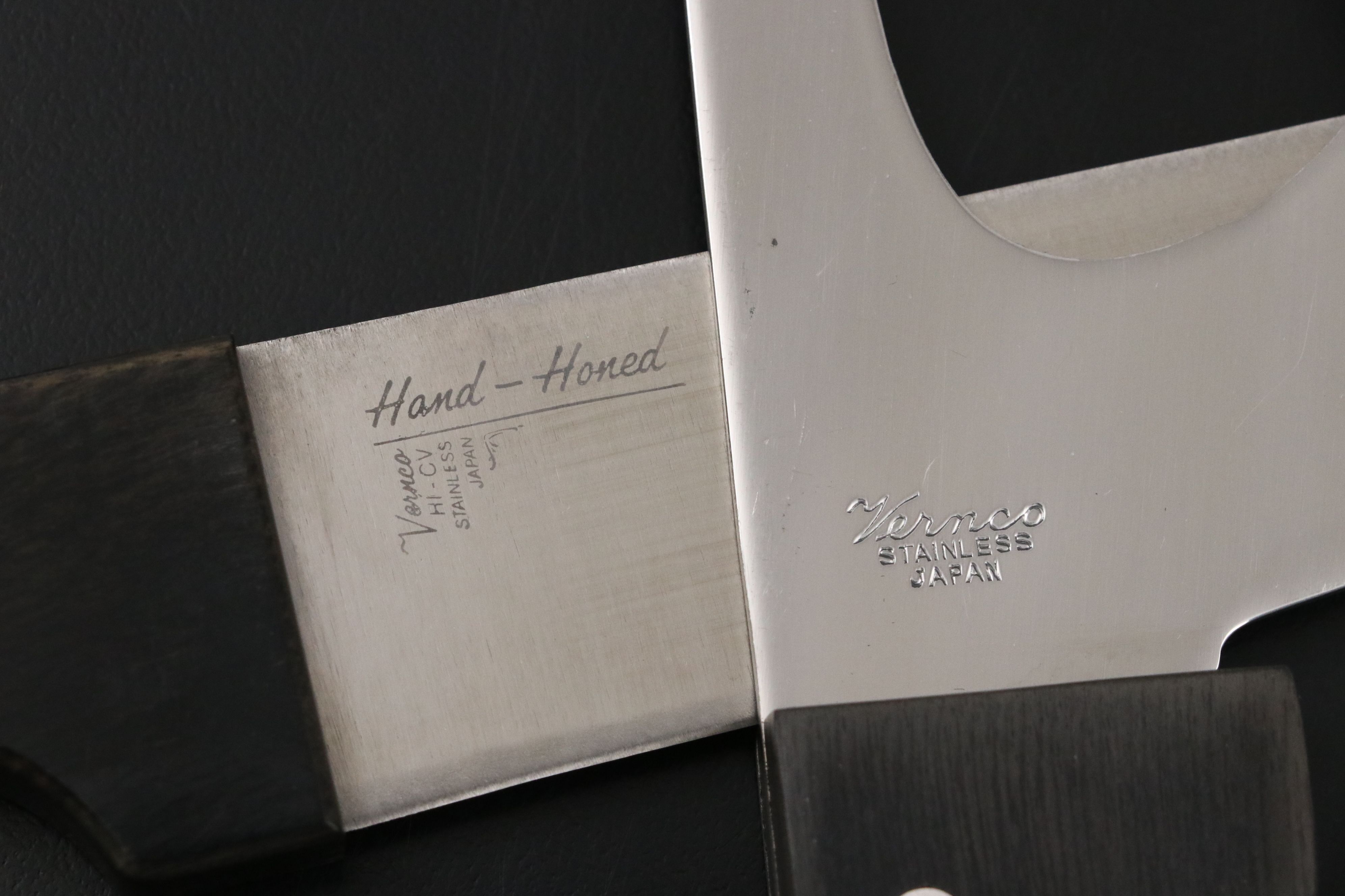 Vernco Stainless Carving Set with Belt Buckle Handled Serving Utensils and More