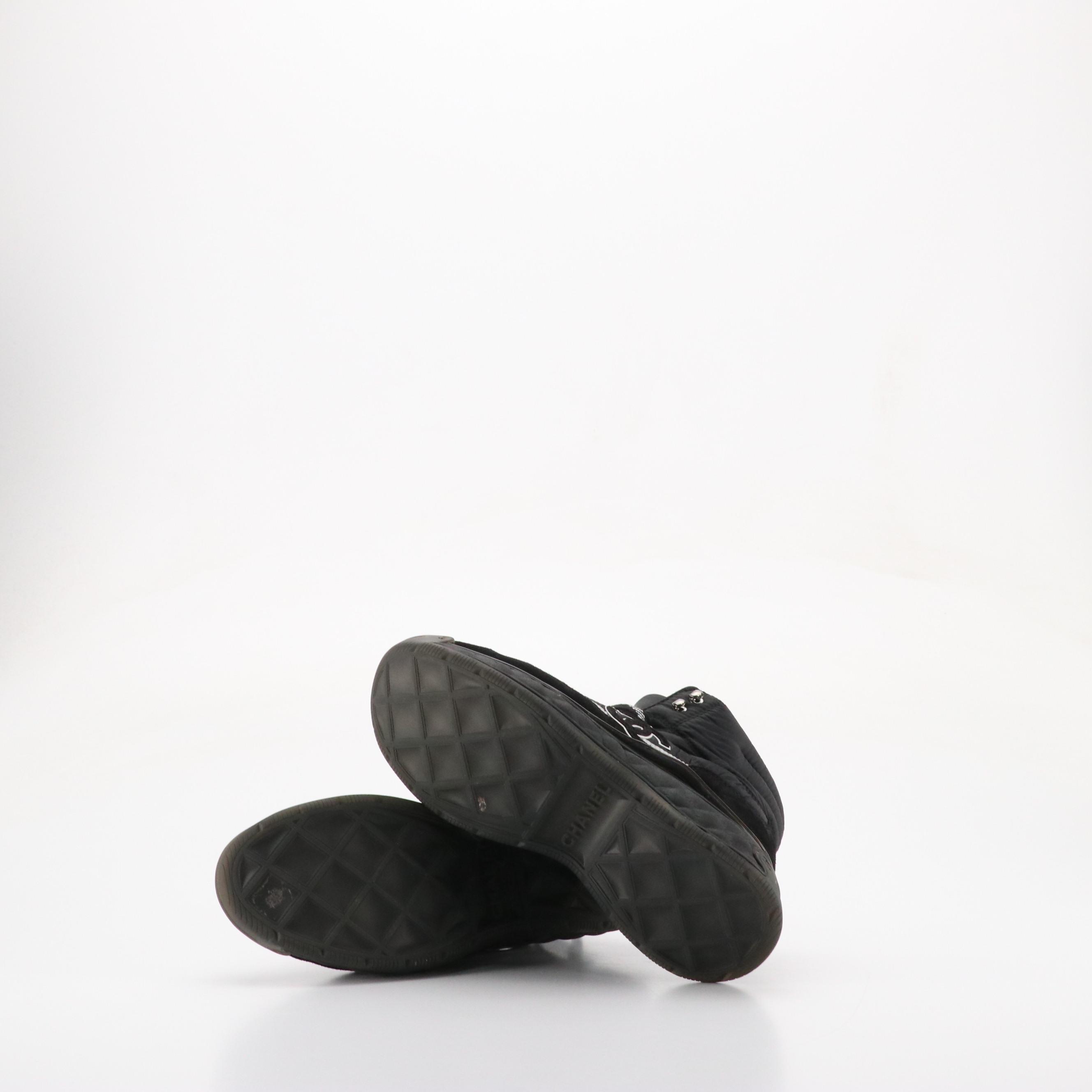 Chanel CC High-Top Lace Up Sneakers in Black Nylon and Suede