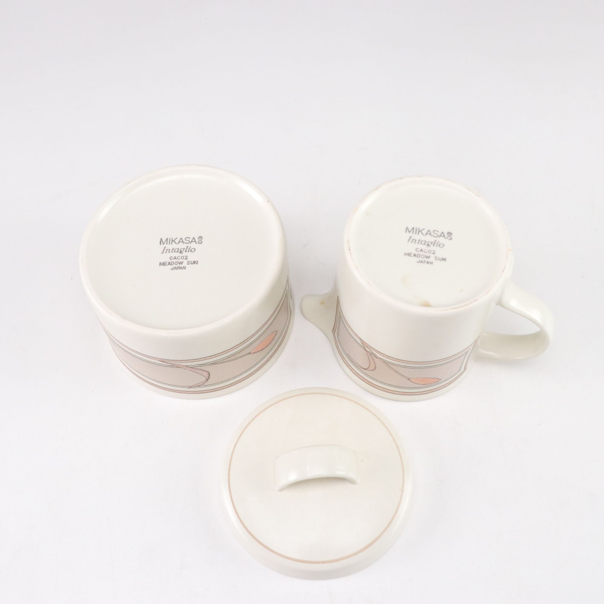 Mikasa "Meadow Sun" Dinnerware Set with Serving Dishes, 1980-90s