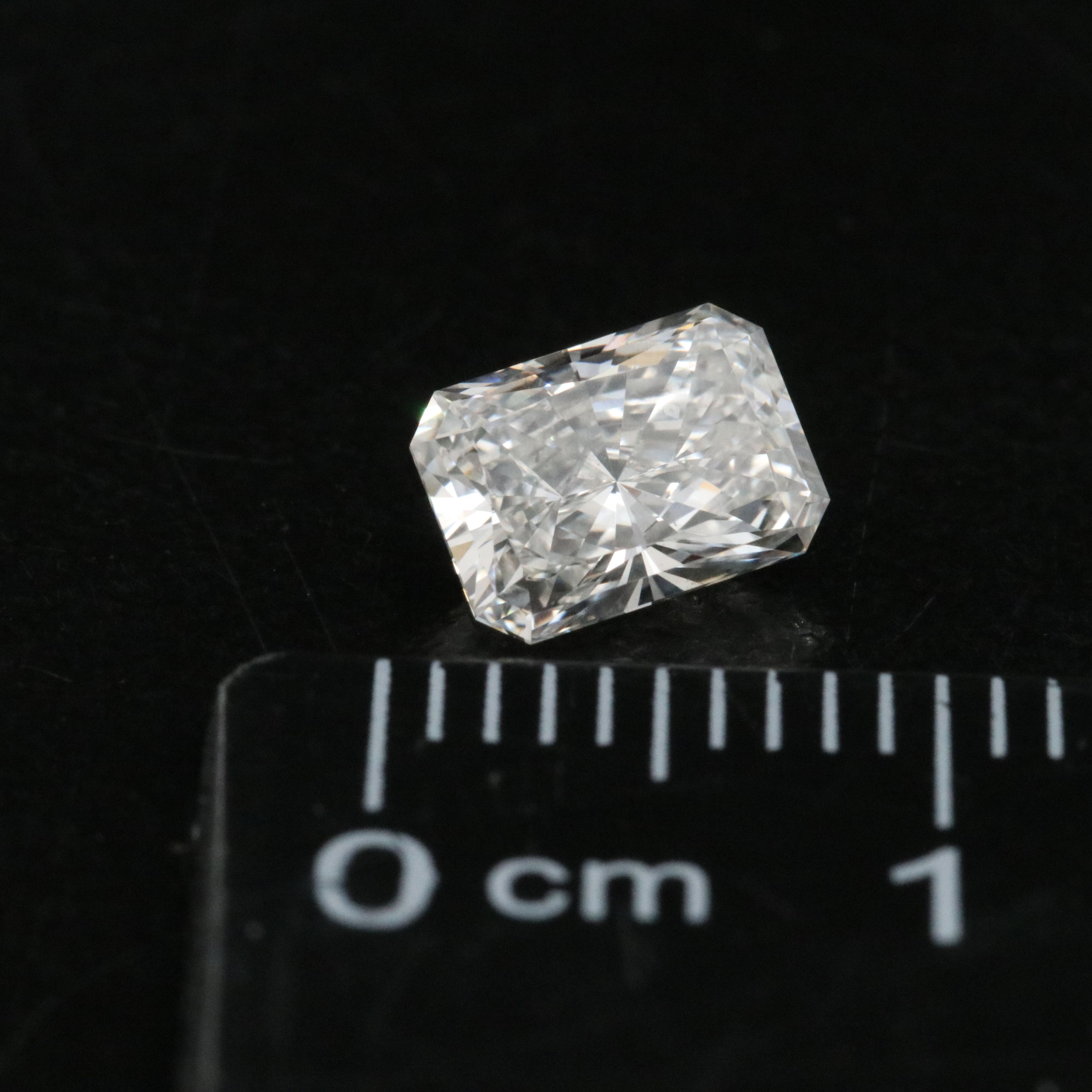 Loose 0.98 CT Lab Grown Diamond with IGI Report