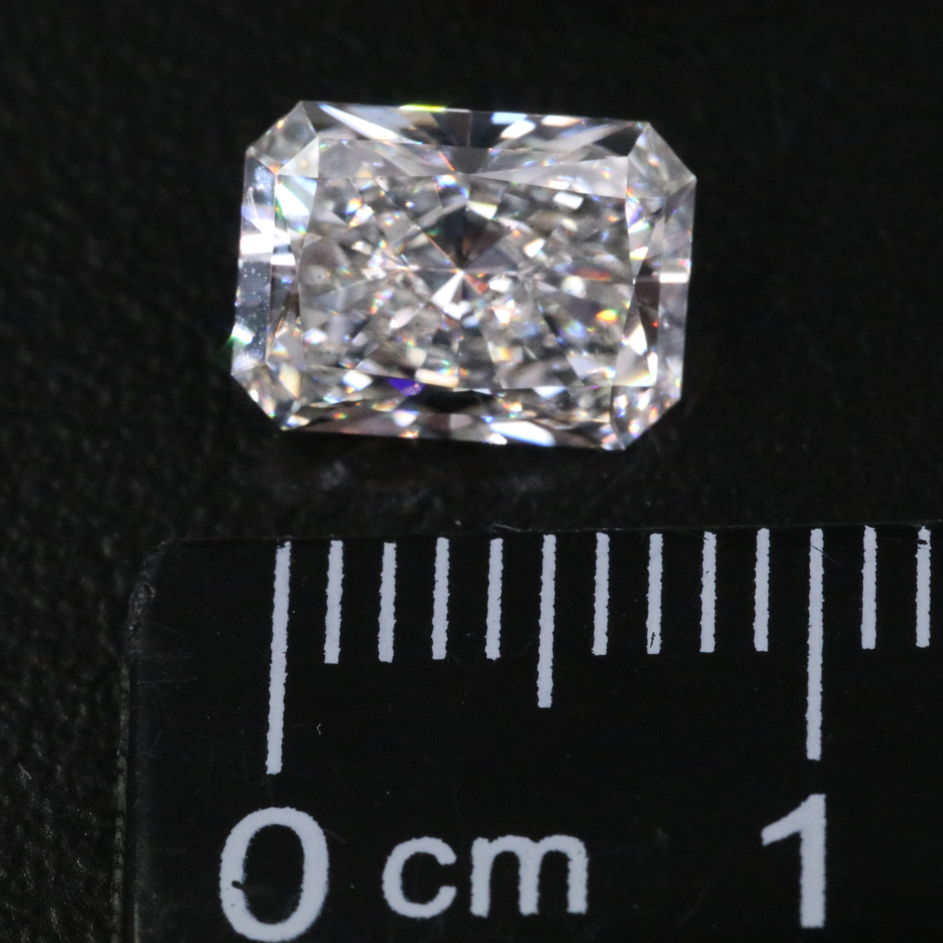 Loose 1.87 CT Lab Grown Diamond with IGI Report