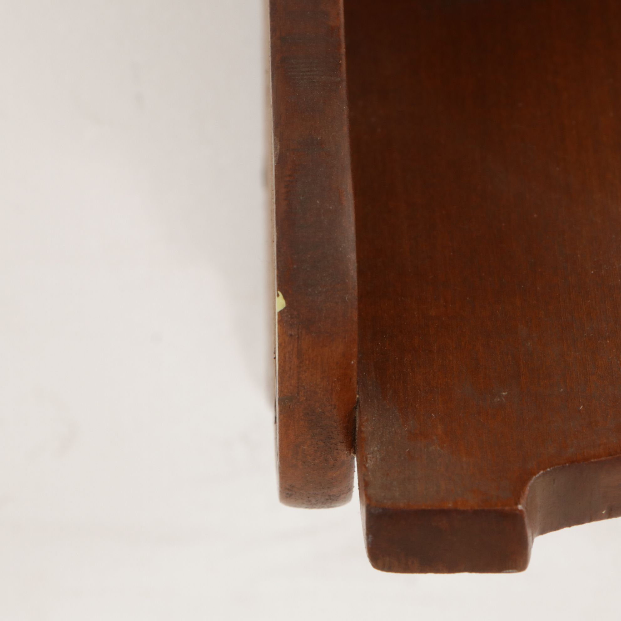 Three-Tiered Wood Carved Corner Shelf for Wall Mounting