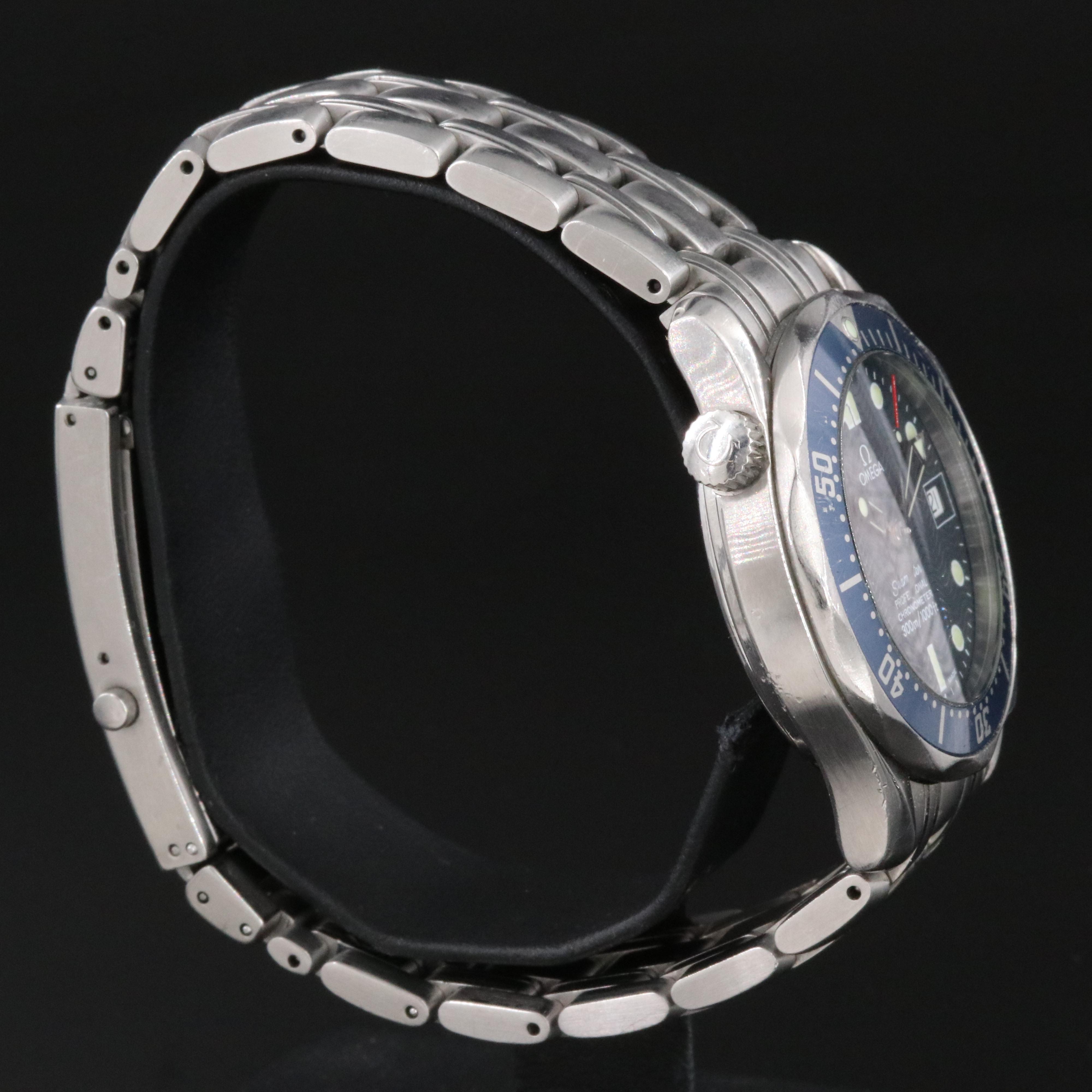 2006 Omega Seamaster 300m 2551.80.00 Mid Size Watch