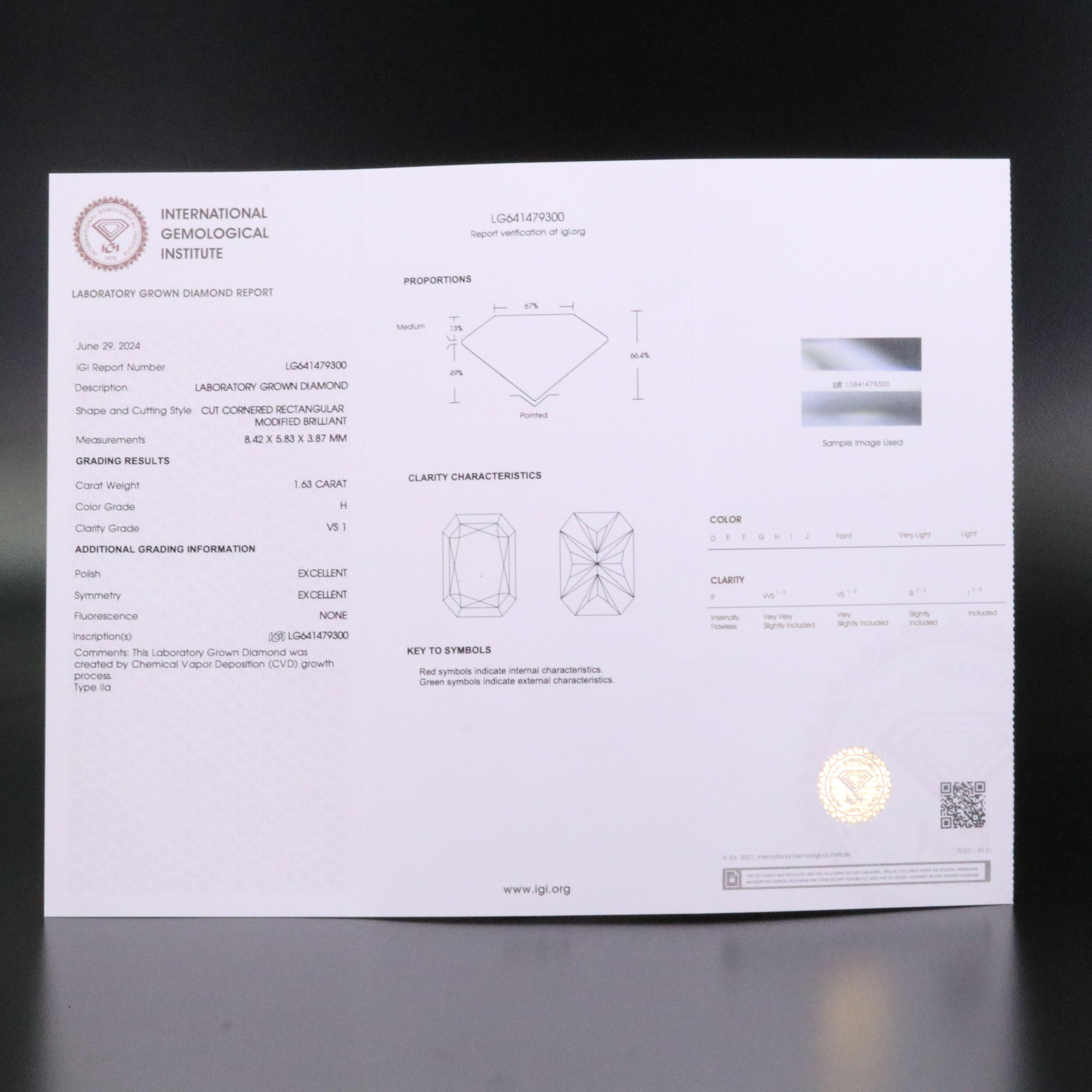 Loose 1.63 CT Lab Grown Diamond with IGI Report