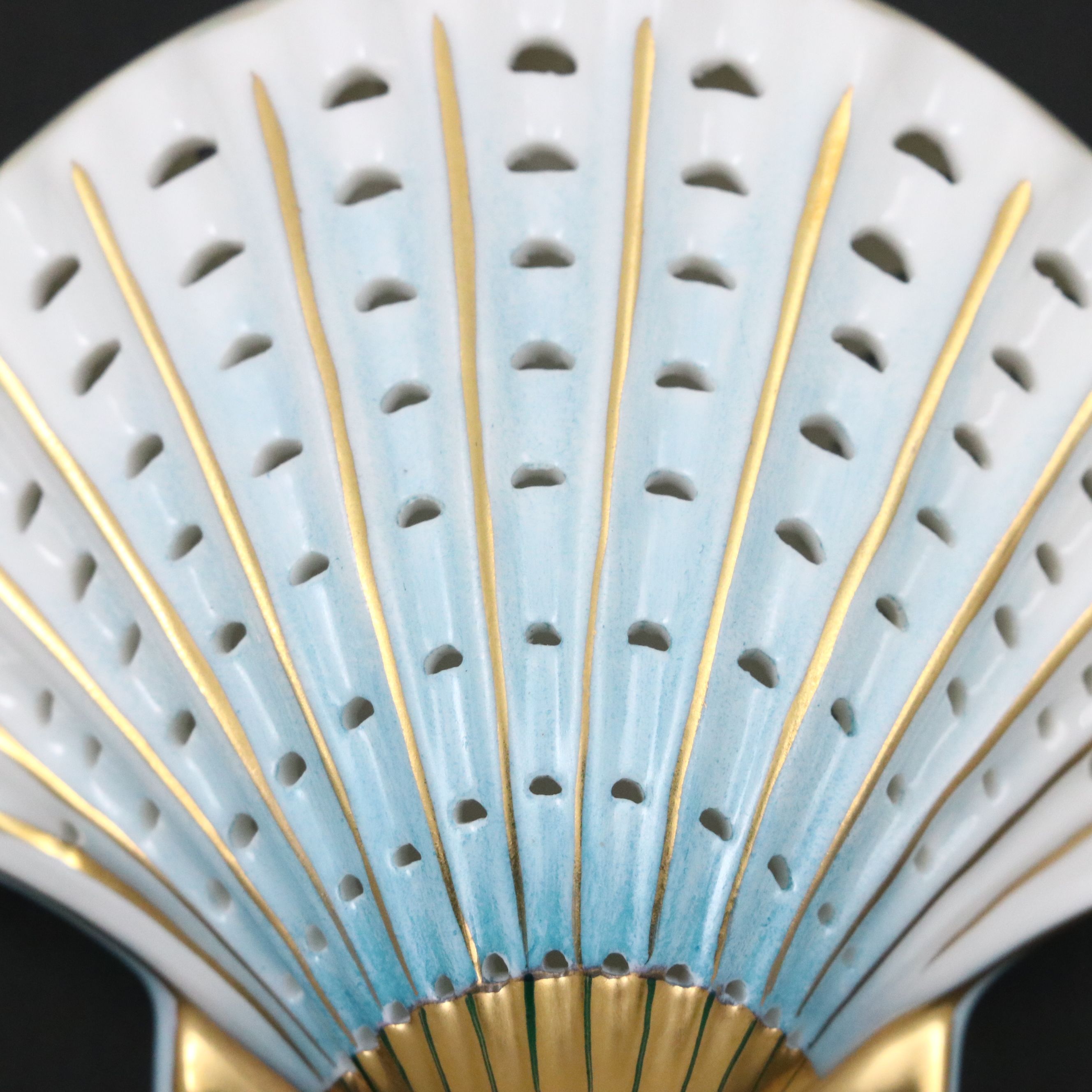 Herend Blue and Gold "Sea Shell" Openwork Porcelain Figurine