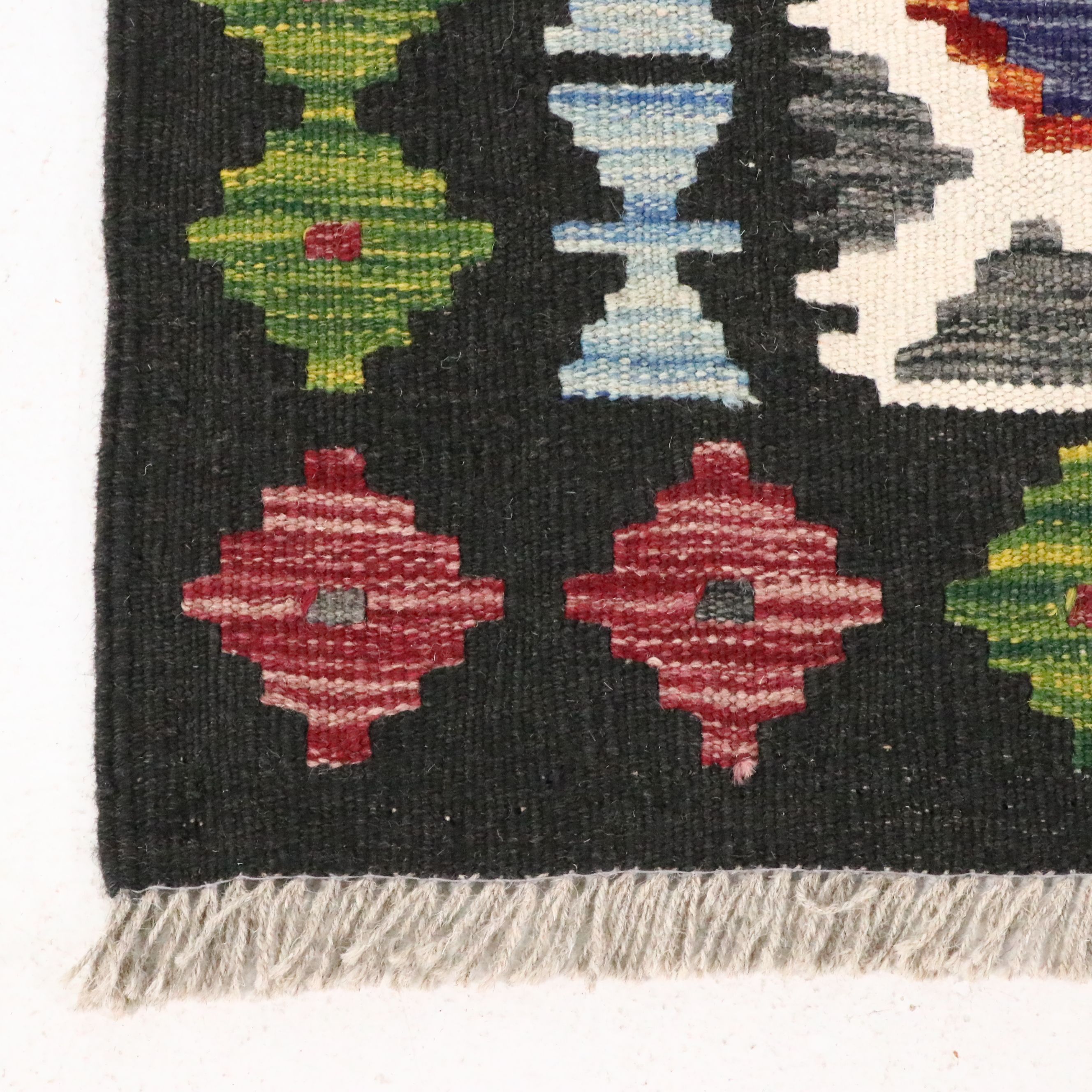 5'10 x 8'4 Handwoven Pakistani Kilim Area Rug