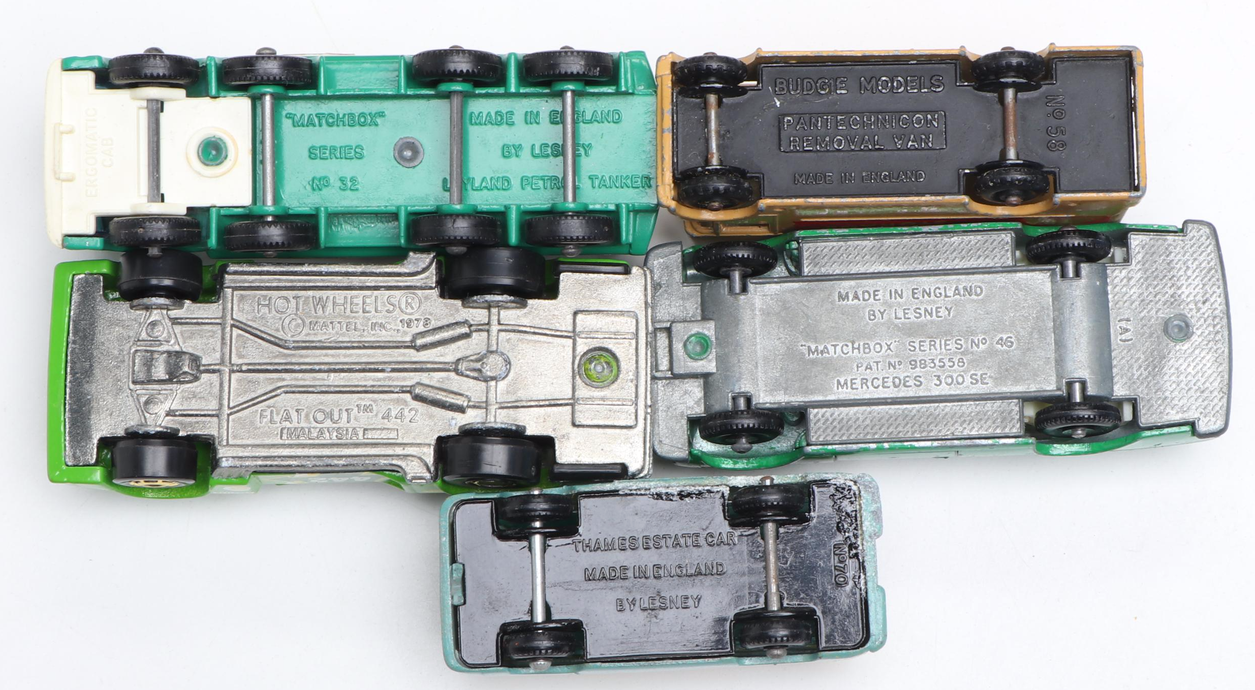 Lesney "Thames Estate Car" with Hot Wheels, Budgie and More Toy Cars