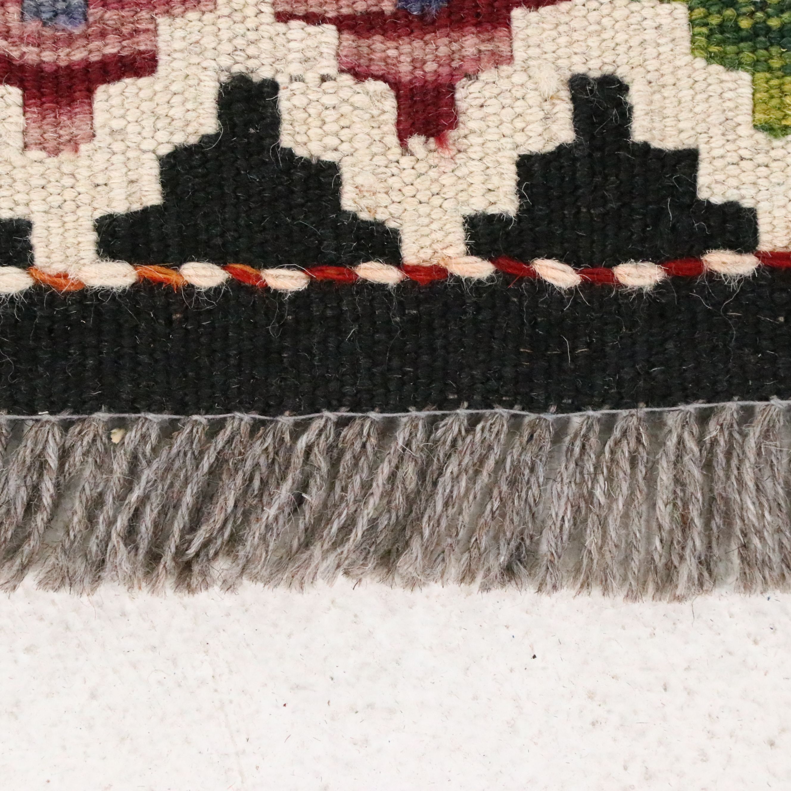 5'11 x 8'5 Handwoven Pakistani Kilim Area Rug