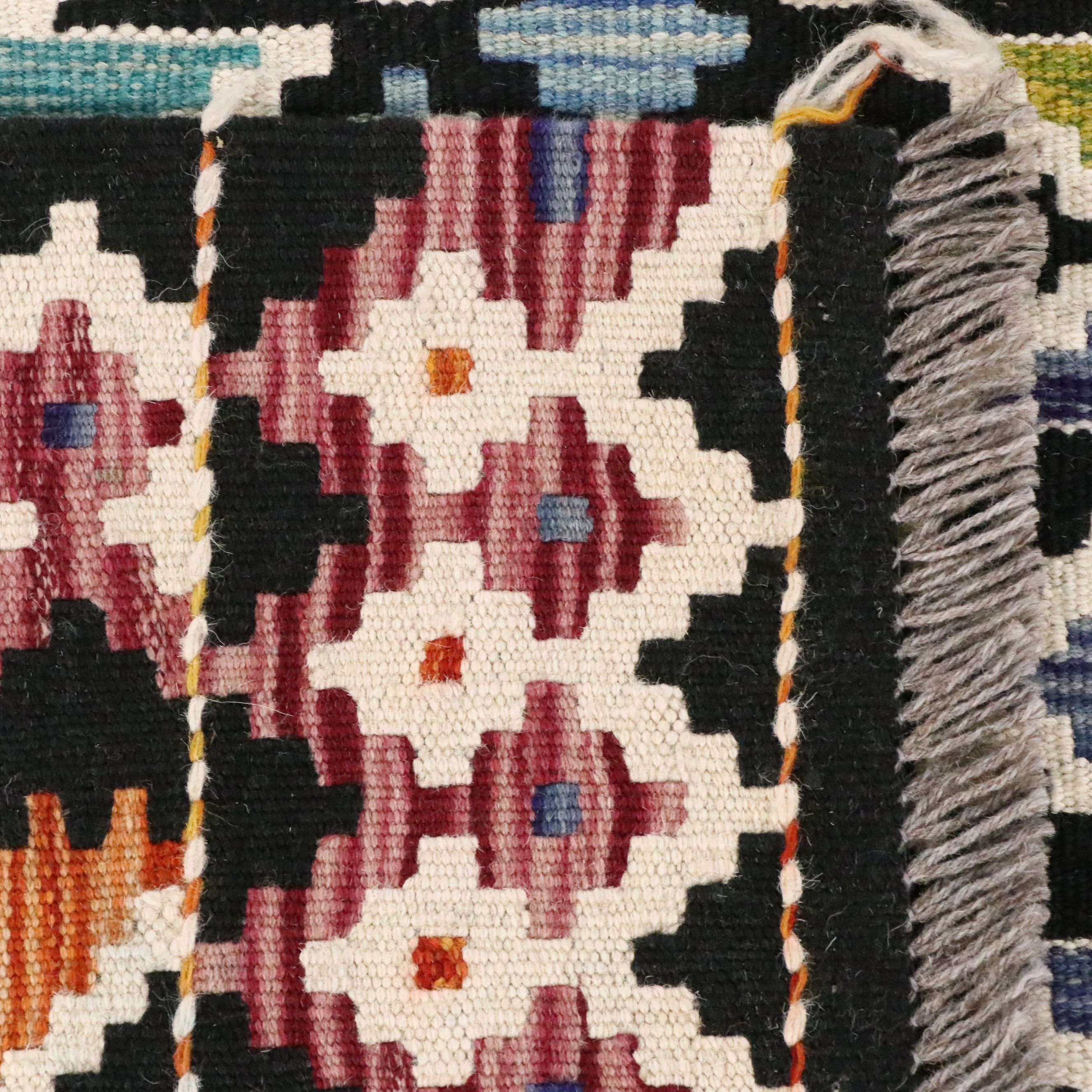 5'11 x 8'5 Handwoven Pakistani Kilim Area Rug