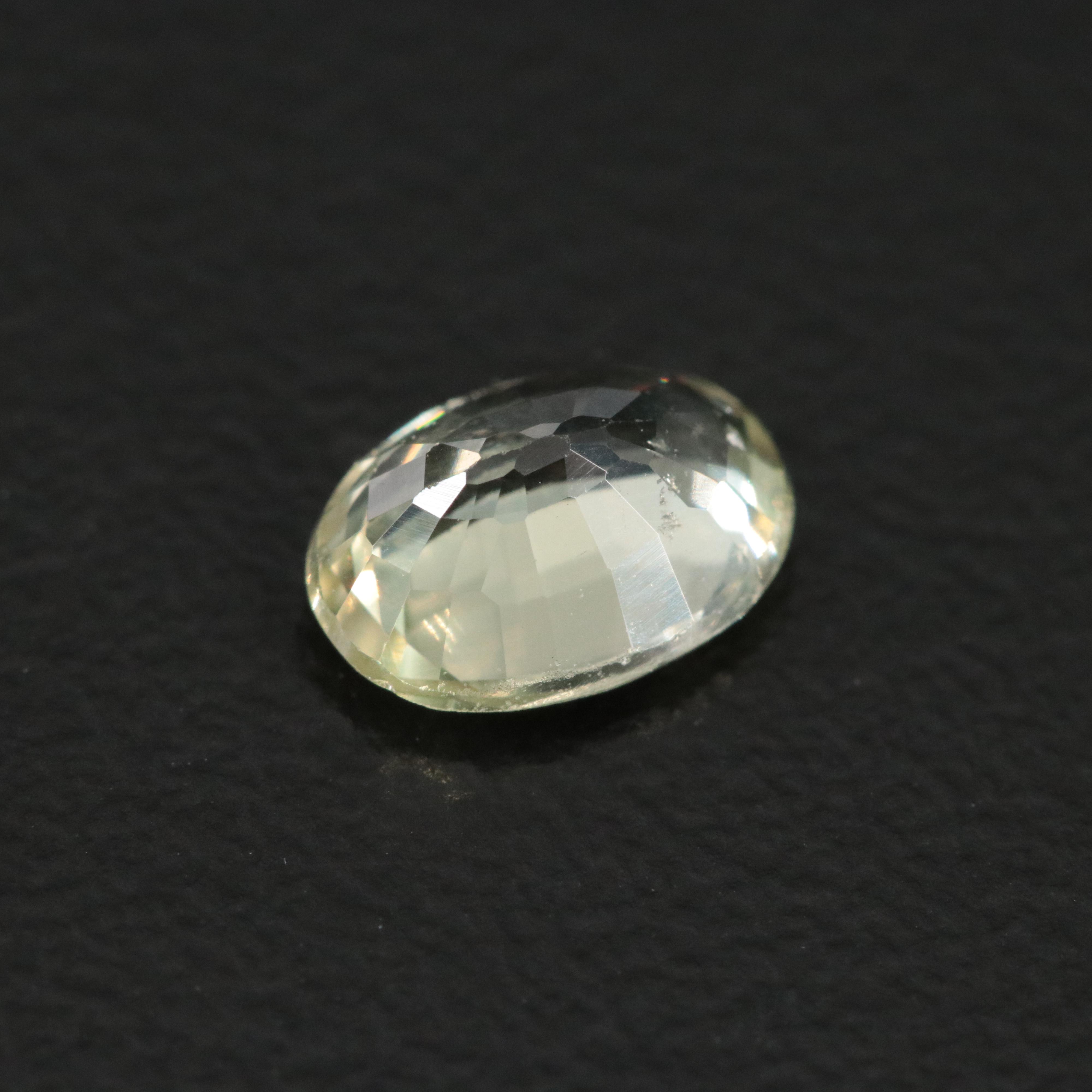 Loose 0.93 CT Sapphire