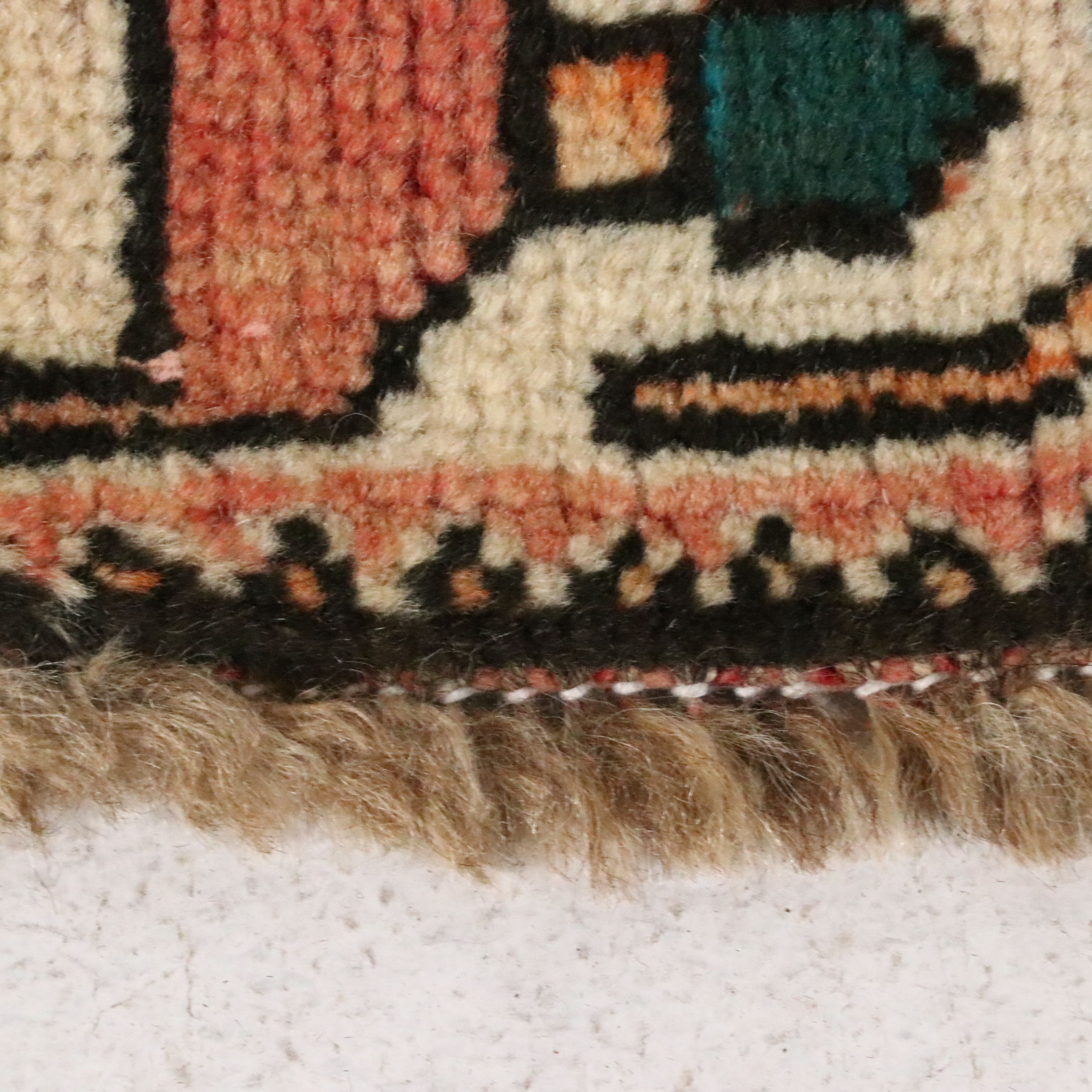 5'9 x 8'9 Hand-Knotted Persian Qashqai Area Rug