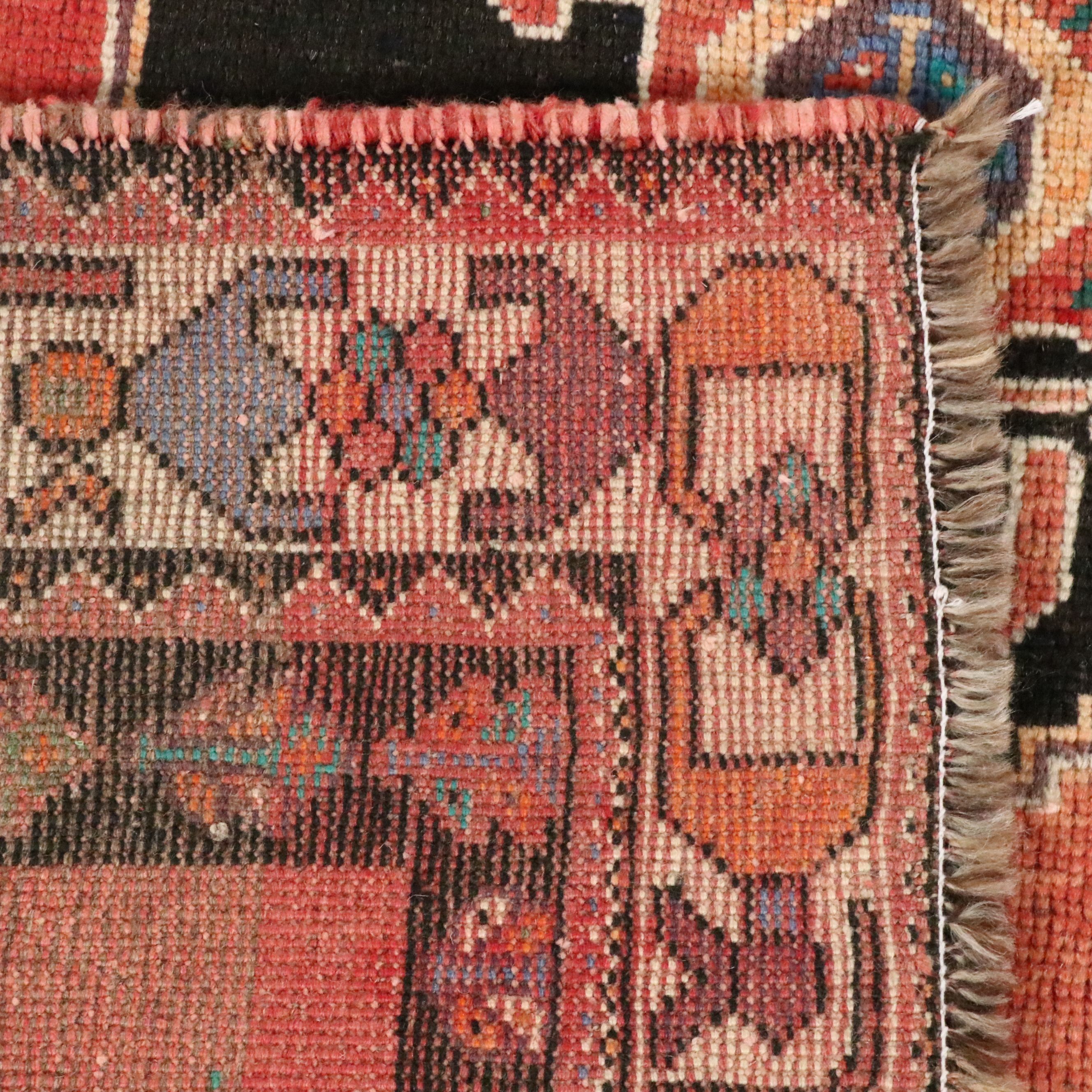 5'9 x 8'9 Hand-Knotted Persian Qashqai Area Rug