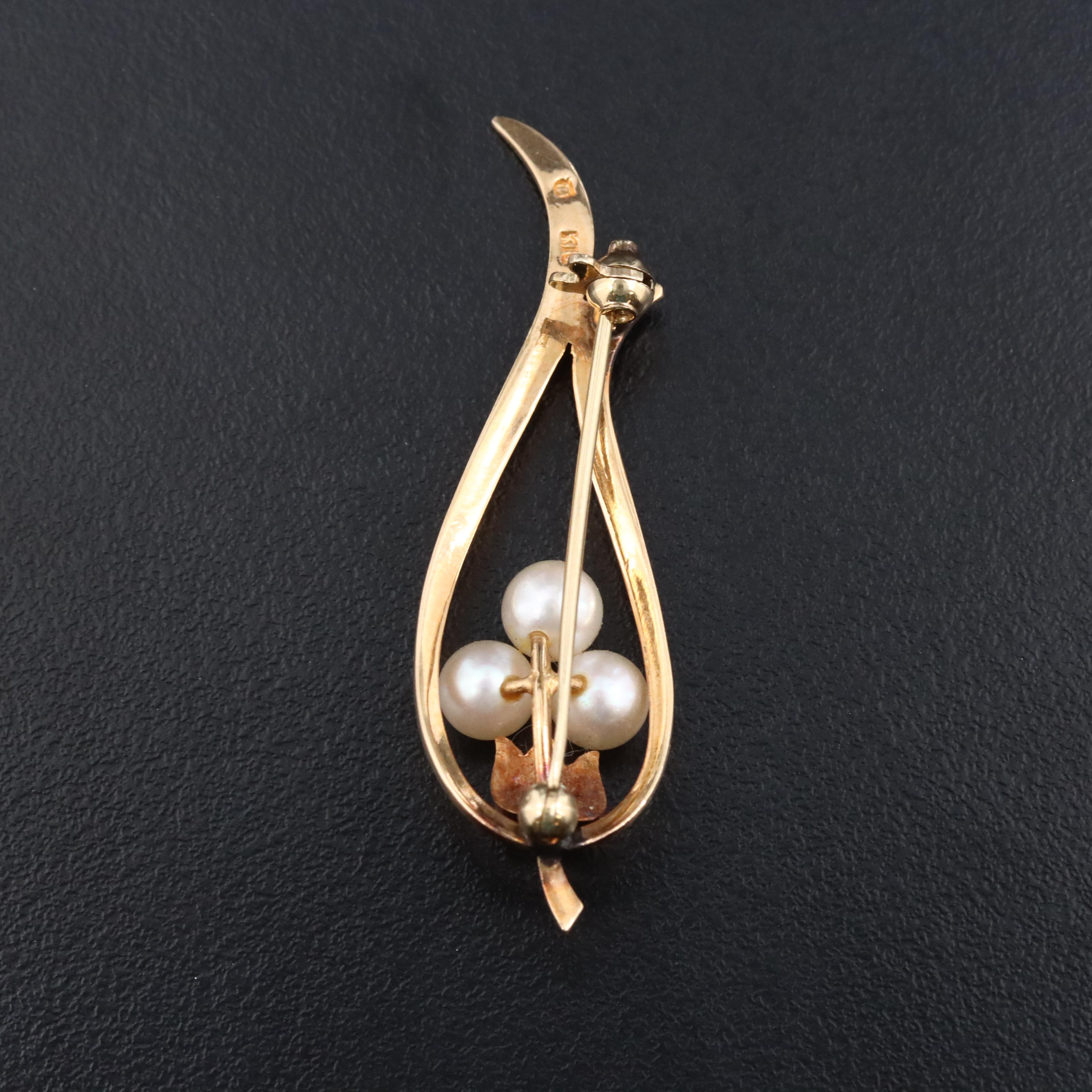 Mikimoto 18K Pearl Pod Brooch