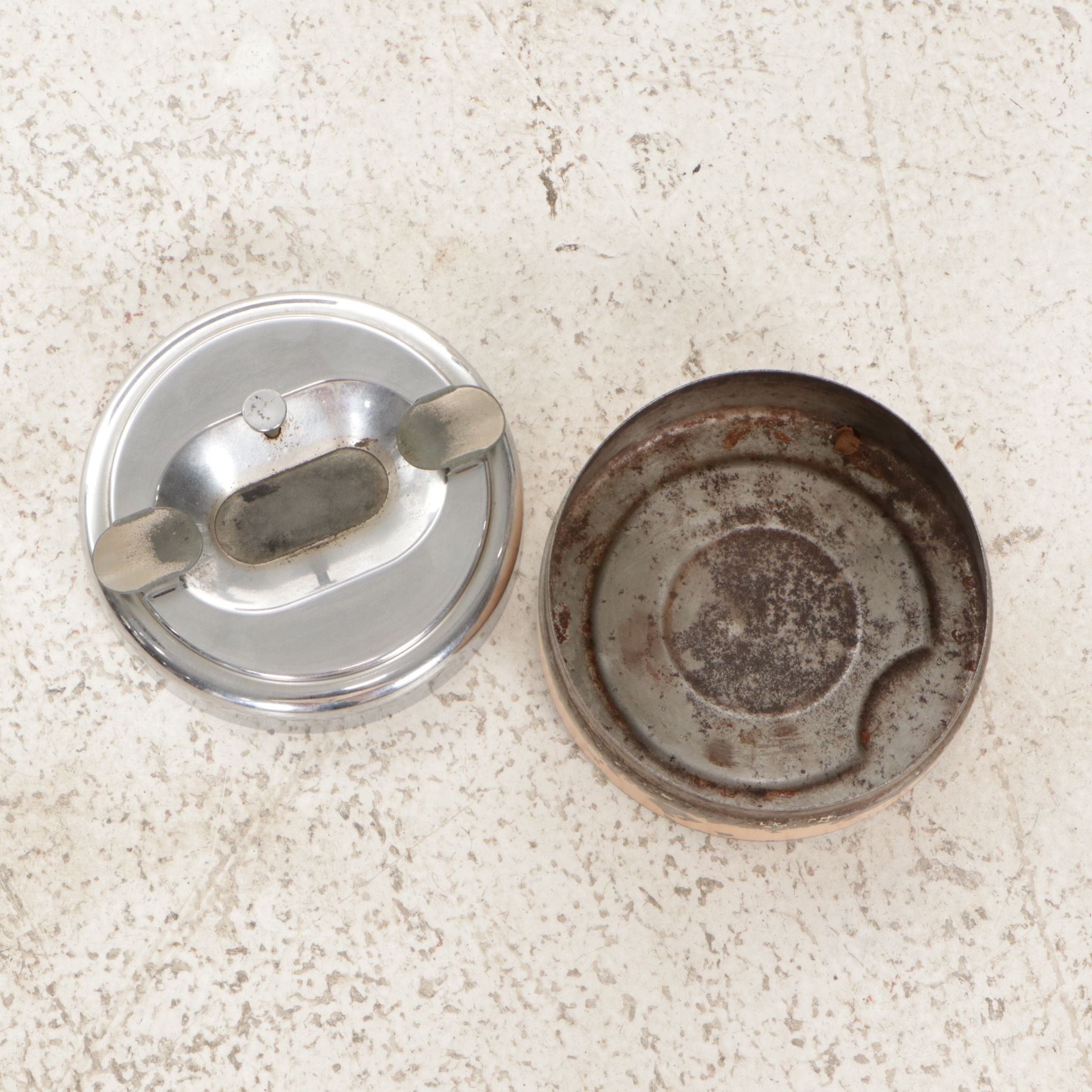 Turned Wood Pedestal Ashtray, Mid-20th Century