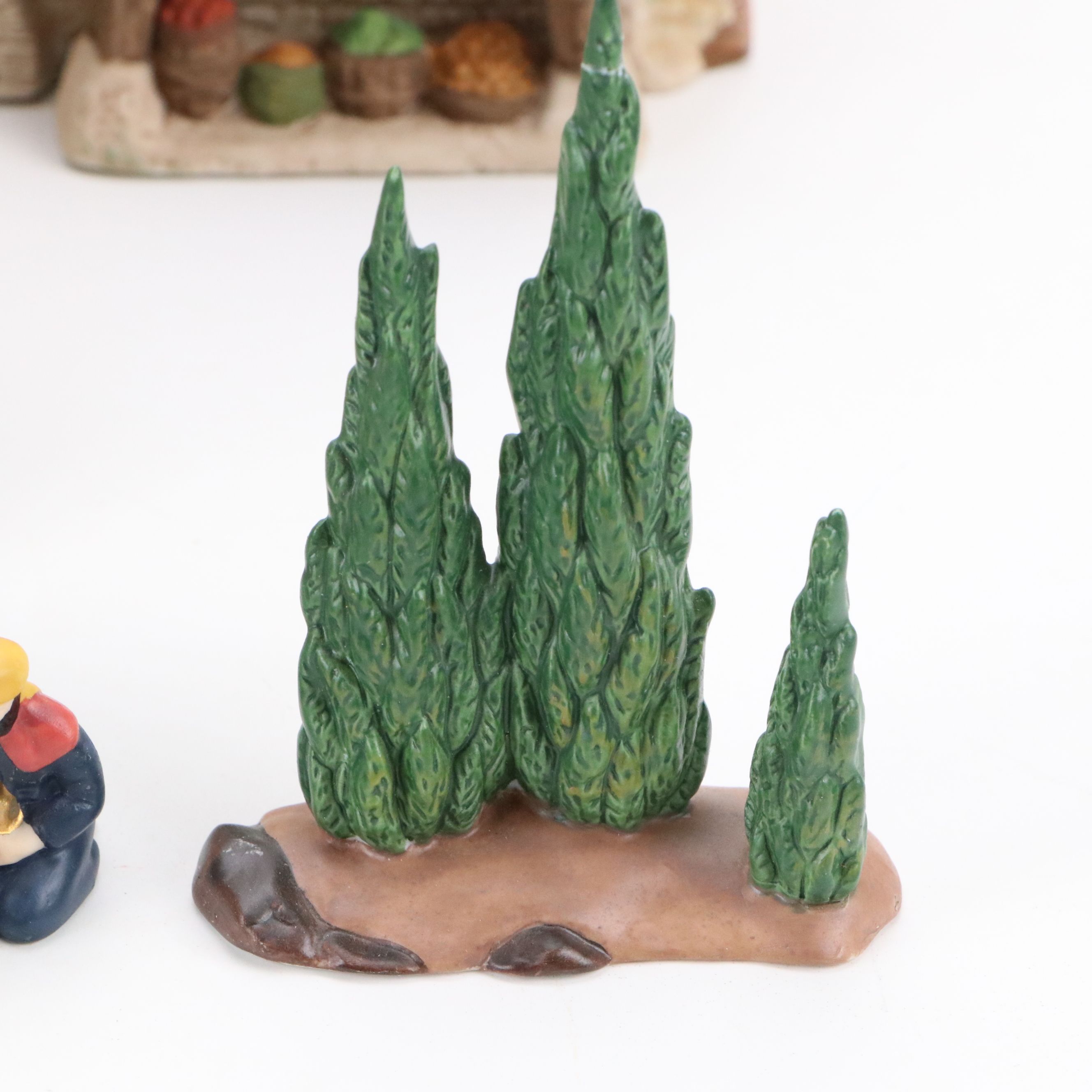 Dept. 56 Heritage Village Collection "Little Town of Bethlehem" Porcelain Set