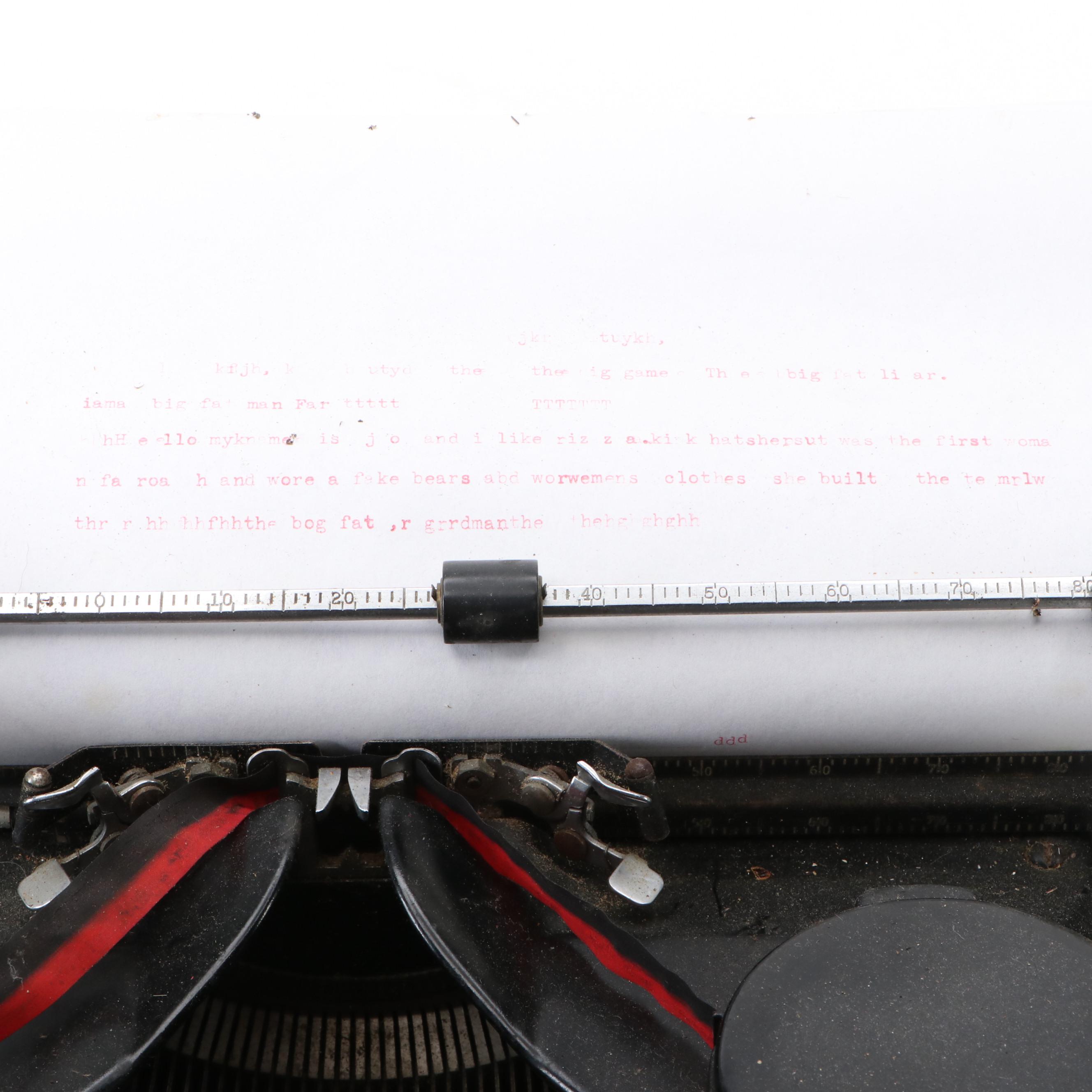 Royal Classic Manual Typewriter, Mid-20th Century