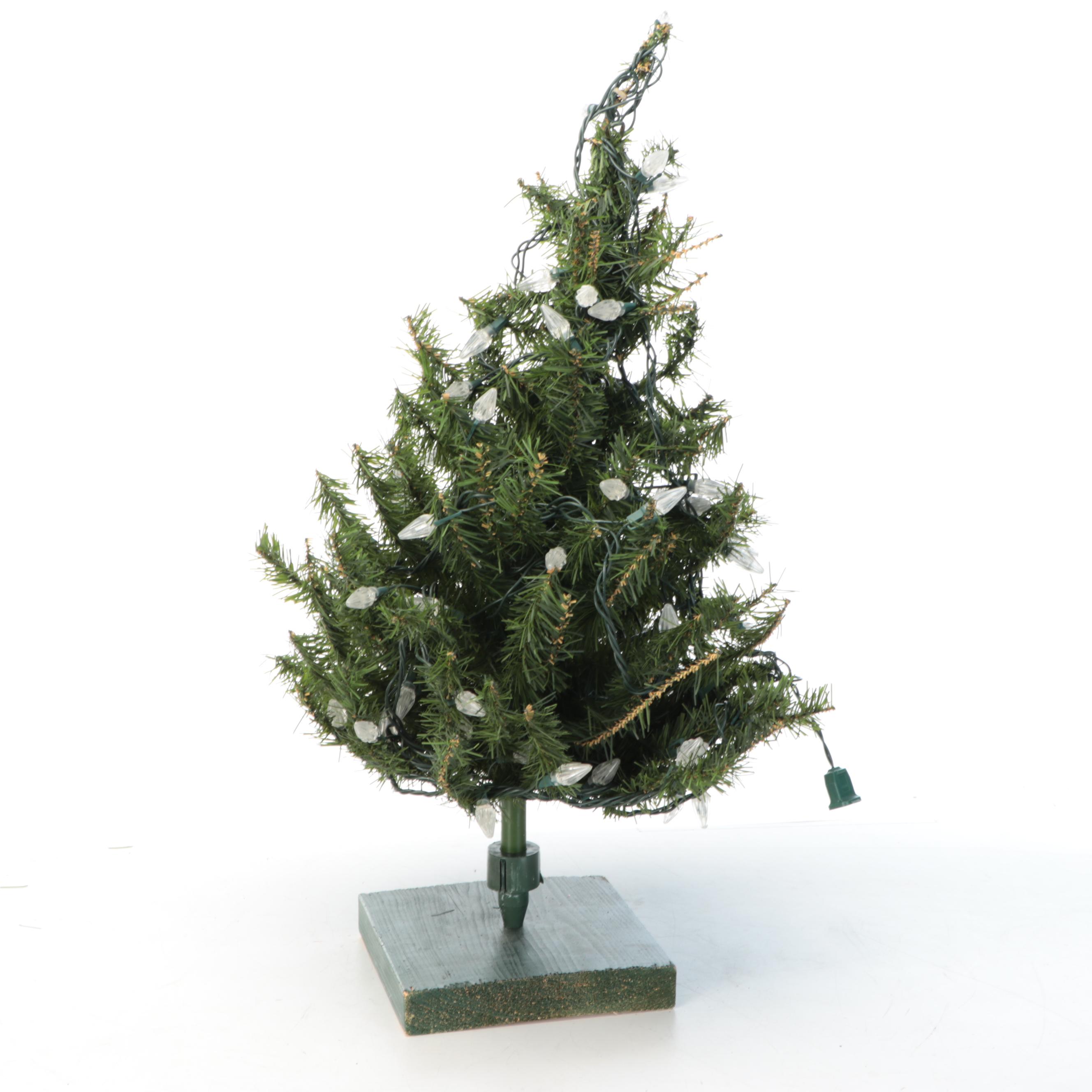 Santa's Sleigh with Christmas Tree and Yankee Clipper Sled