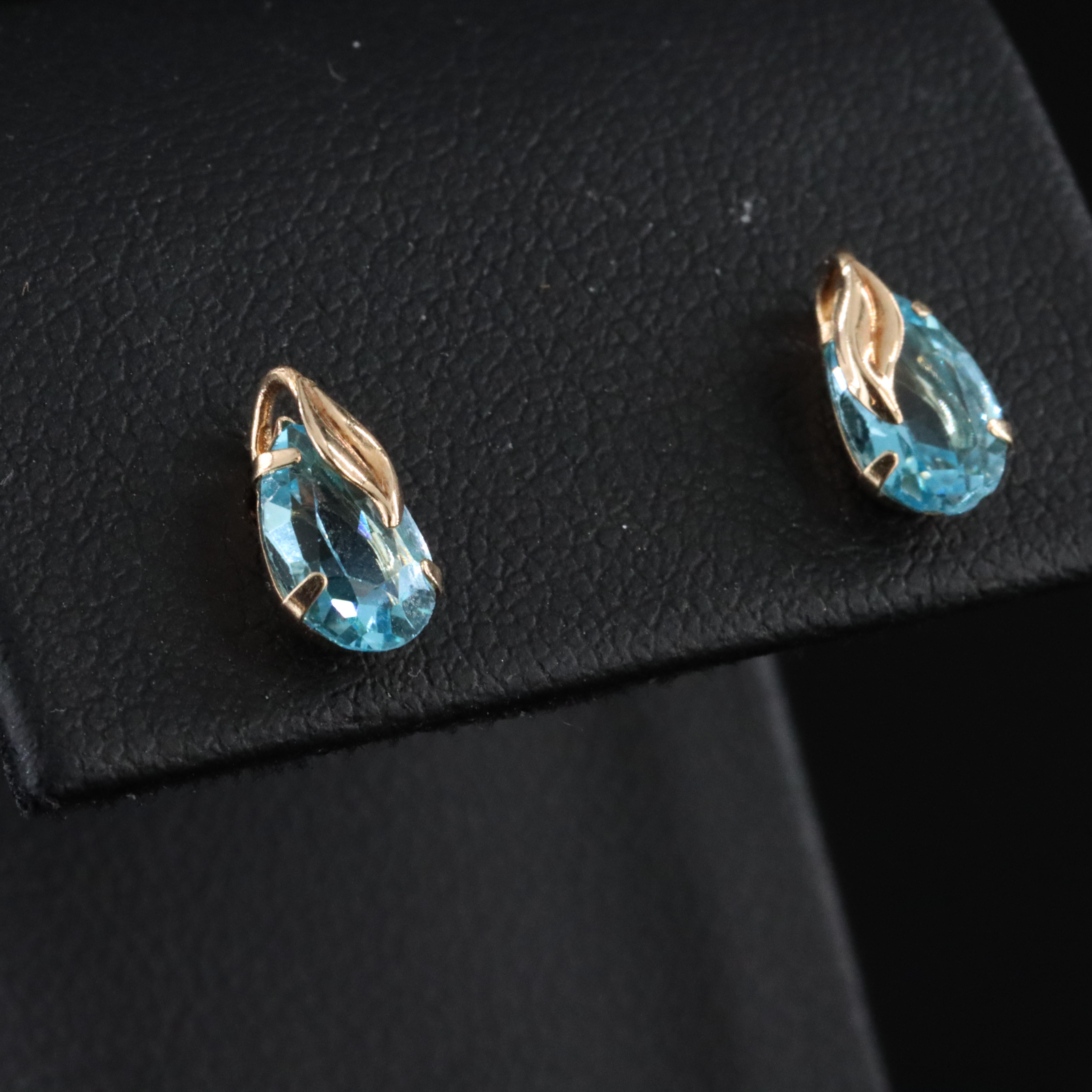 10K Foliate Topaz Stud Earrings