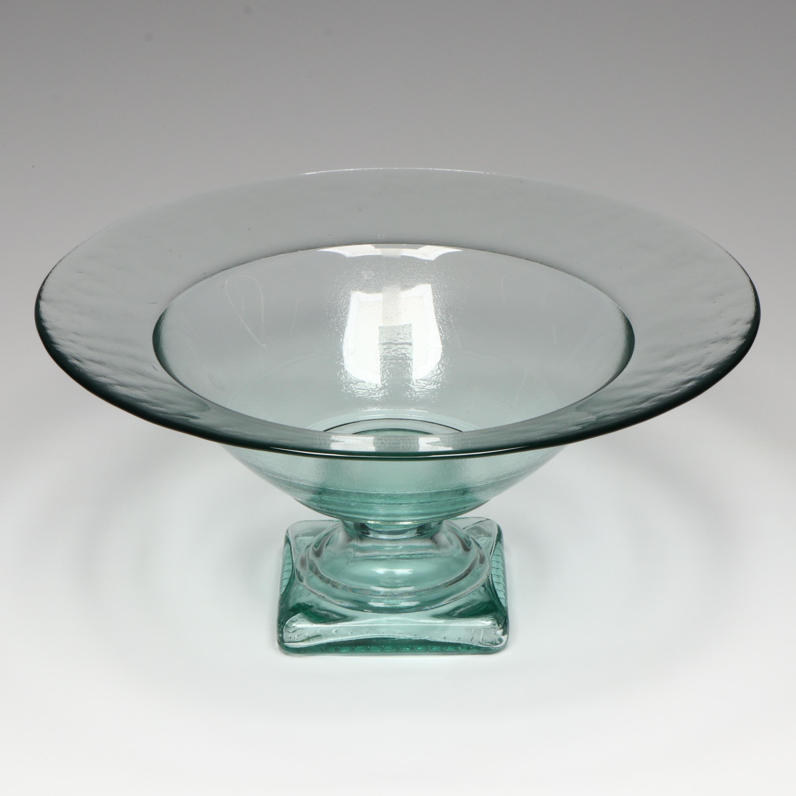 Glass Centerpiece Bowl on Pedestal Base