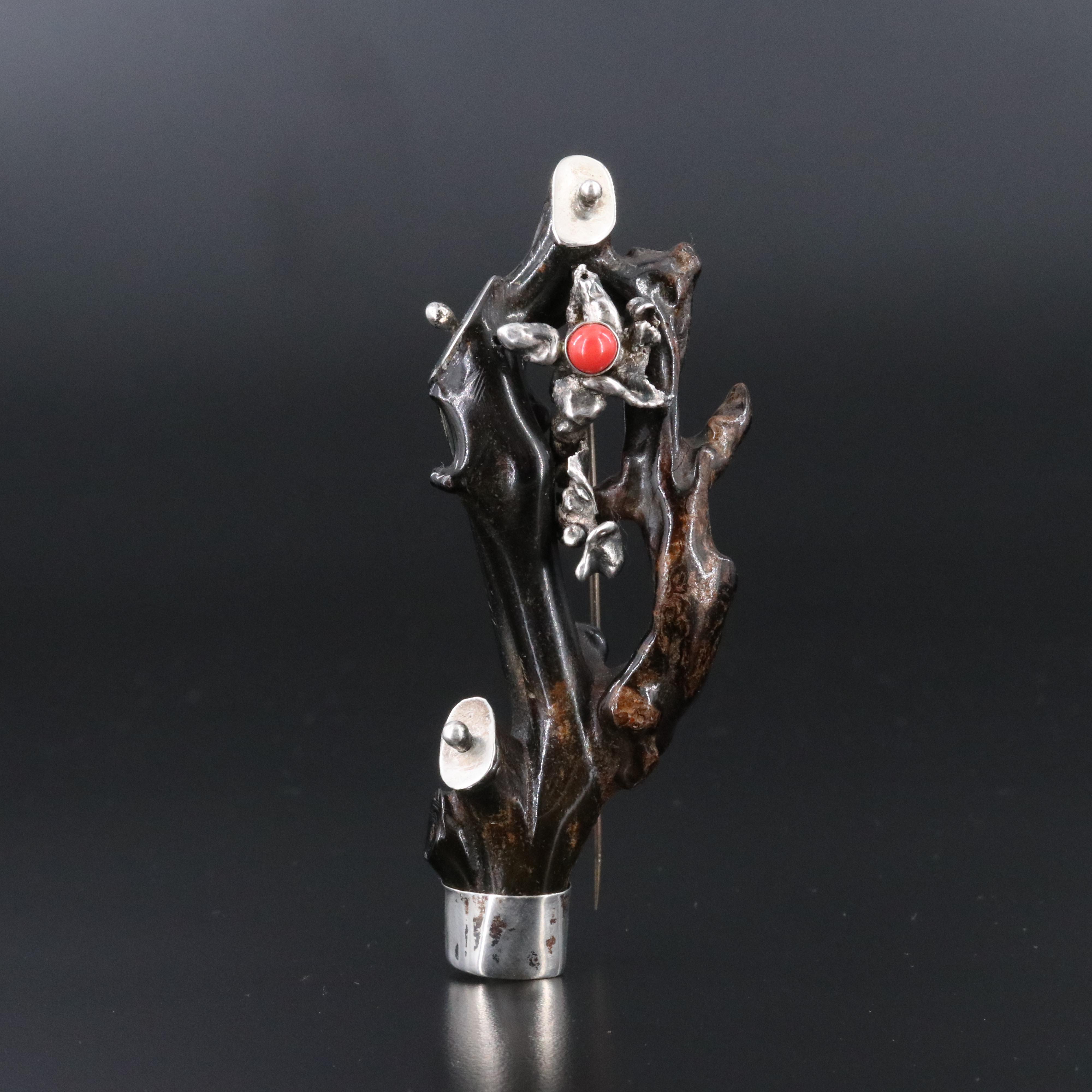 900 Silver Coral Brooch