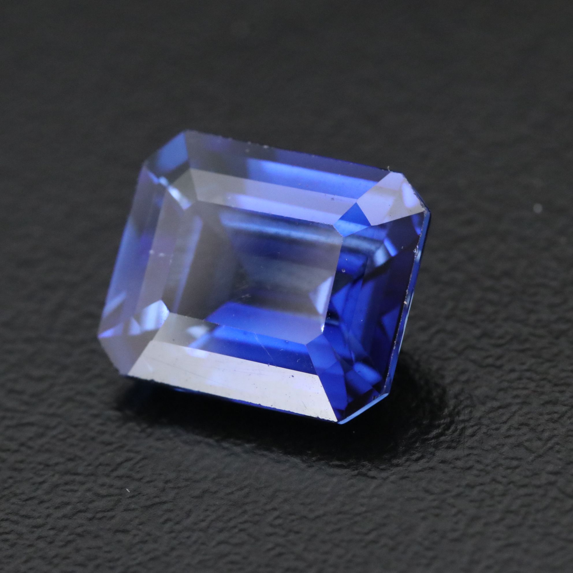 Loose 7.30 CT Lab Grown Sapphire