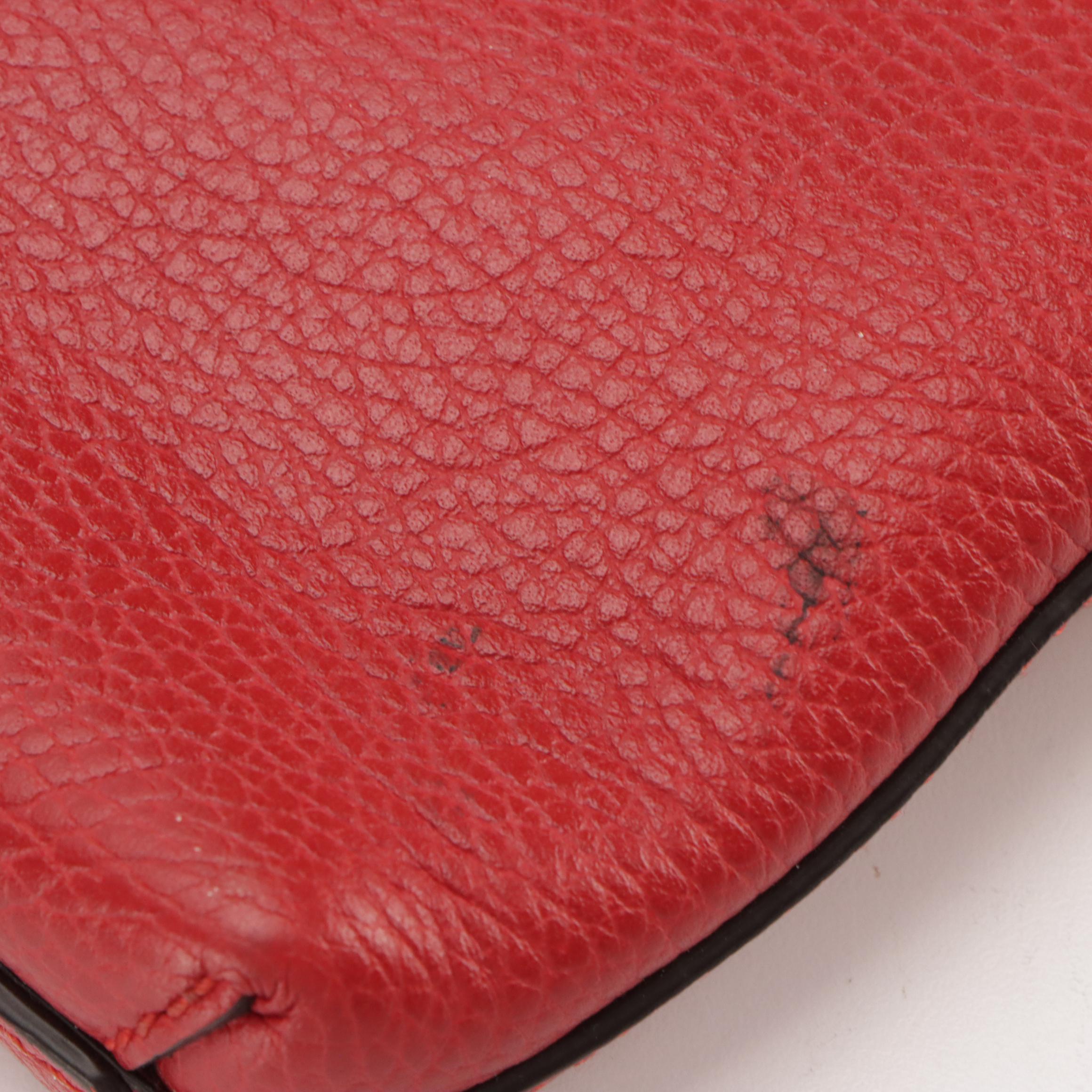 Gucci Front-Flap Portfolio Clutch in Red Grained Calfskin Leather