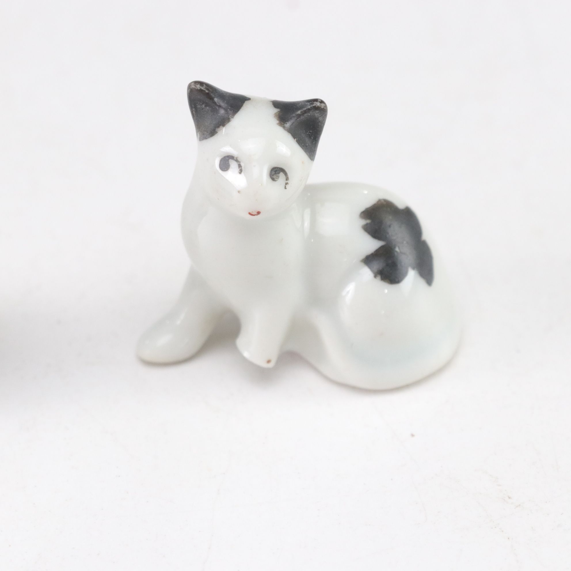 Hand-Painted Japanse Porcelain Cat Figurines