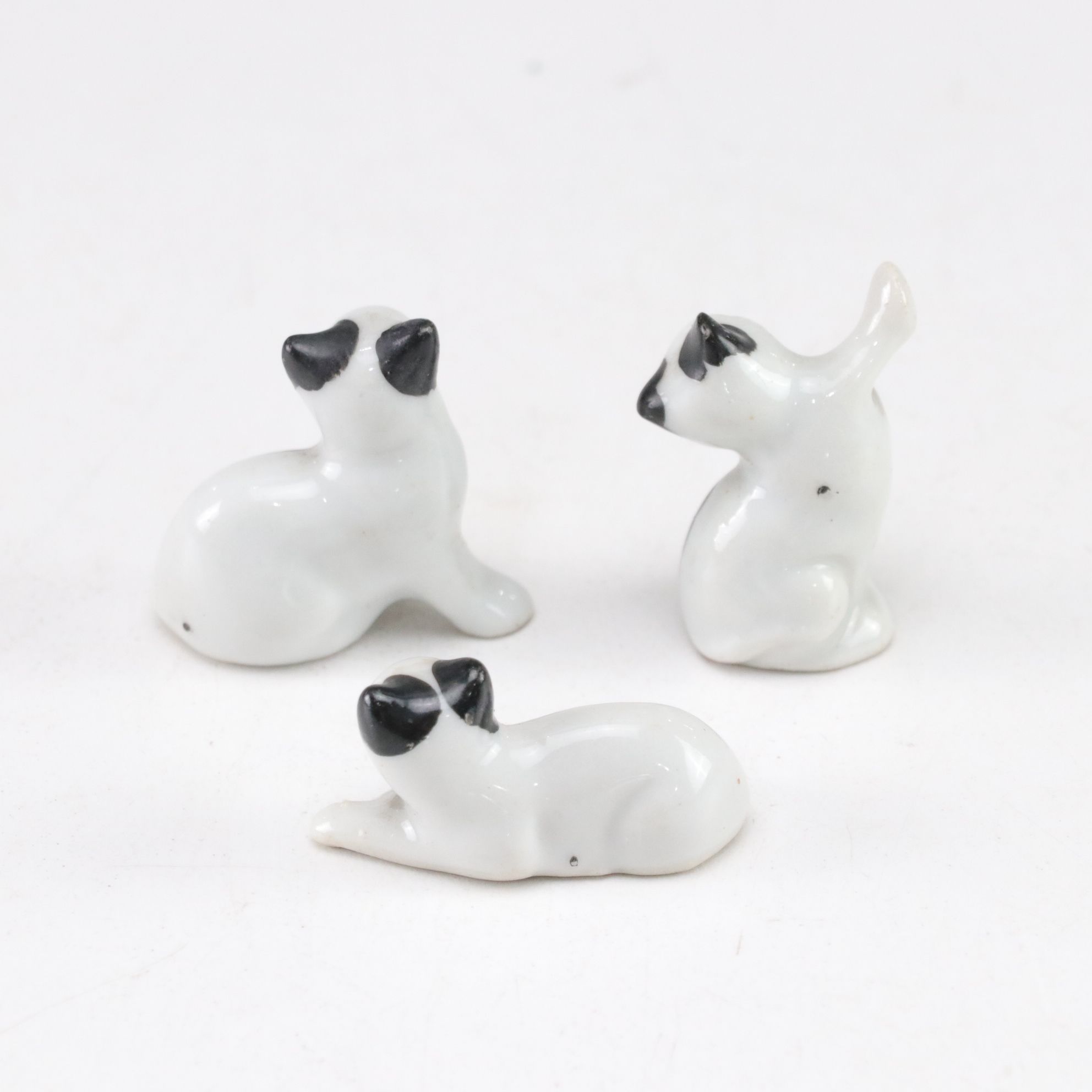 Hand-Painted Japanse Porcelain Cat Figurines