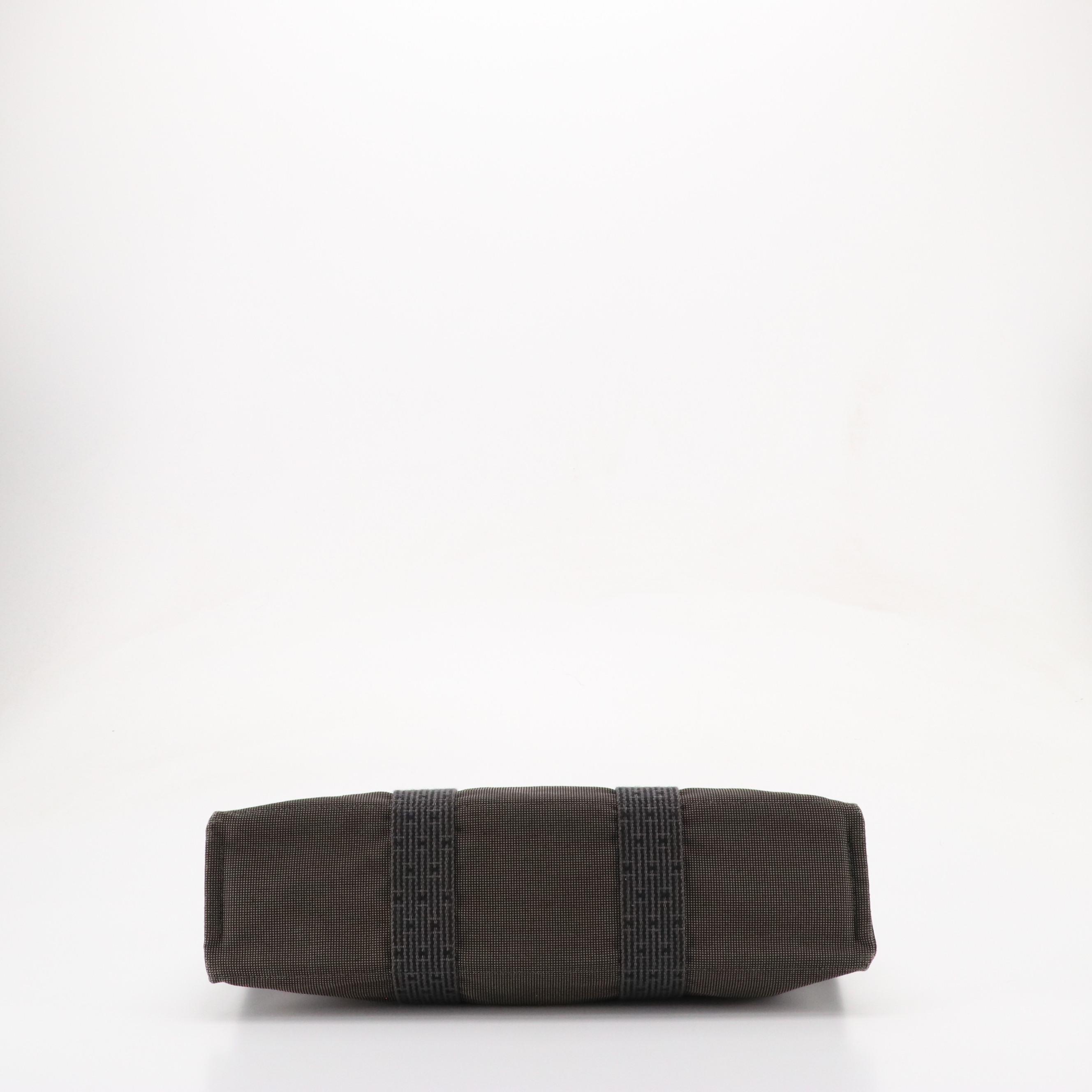 Hermès Toile Canvas Herline MM Tote in Black/Grey