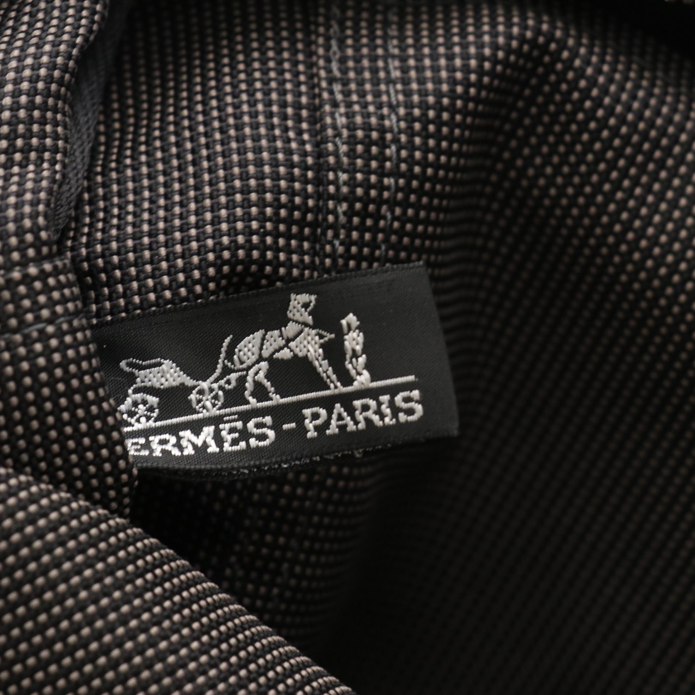 Hermès Toile Canvas Herline MM Tote in Black/Grey