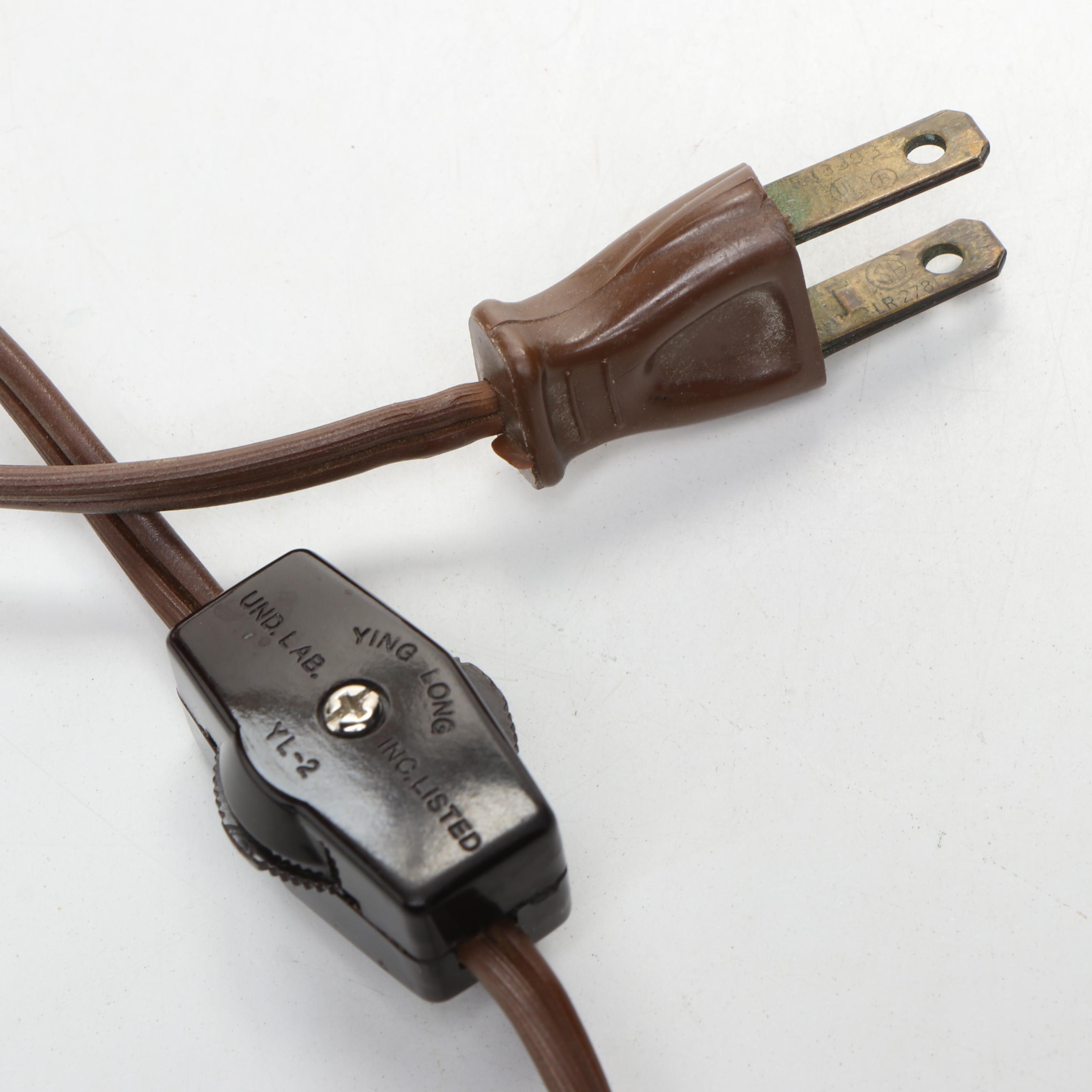 Hollywood Regency Style Illuminated Vanity Mirror, Mid to Late  20th Century