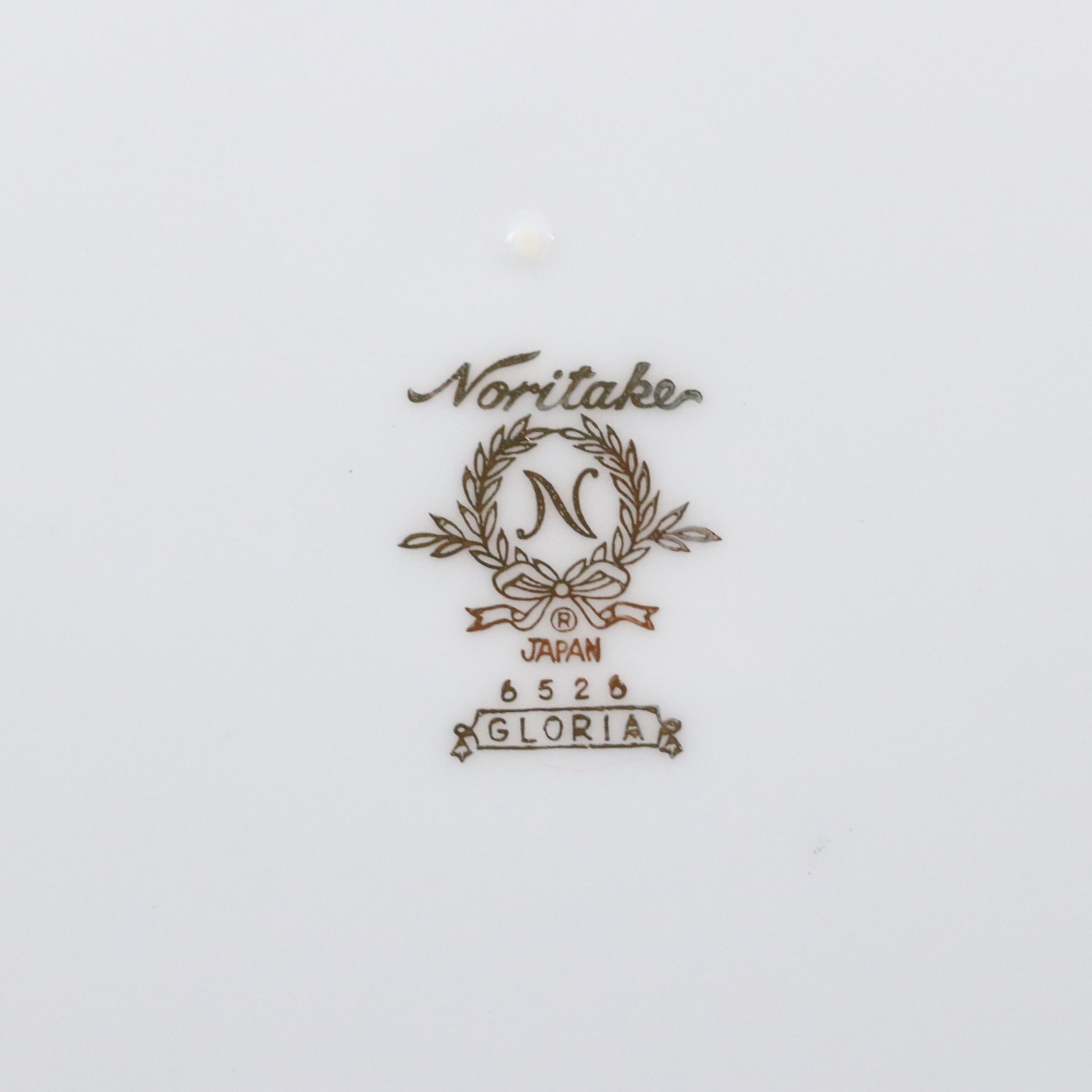 Noritake "Gloria" Porcelain Dinner Plates, 1964-1974