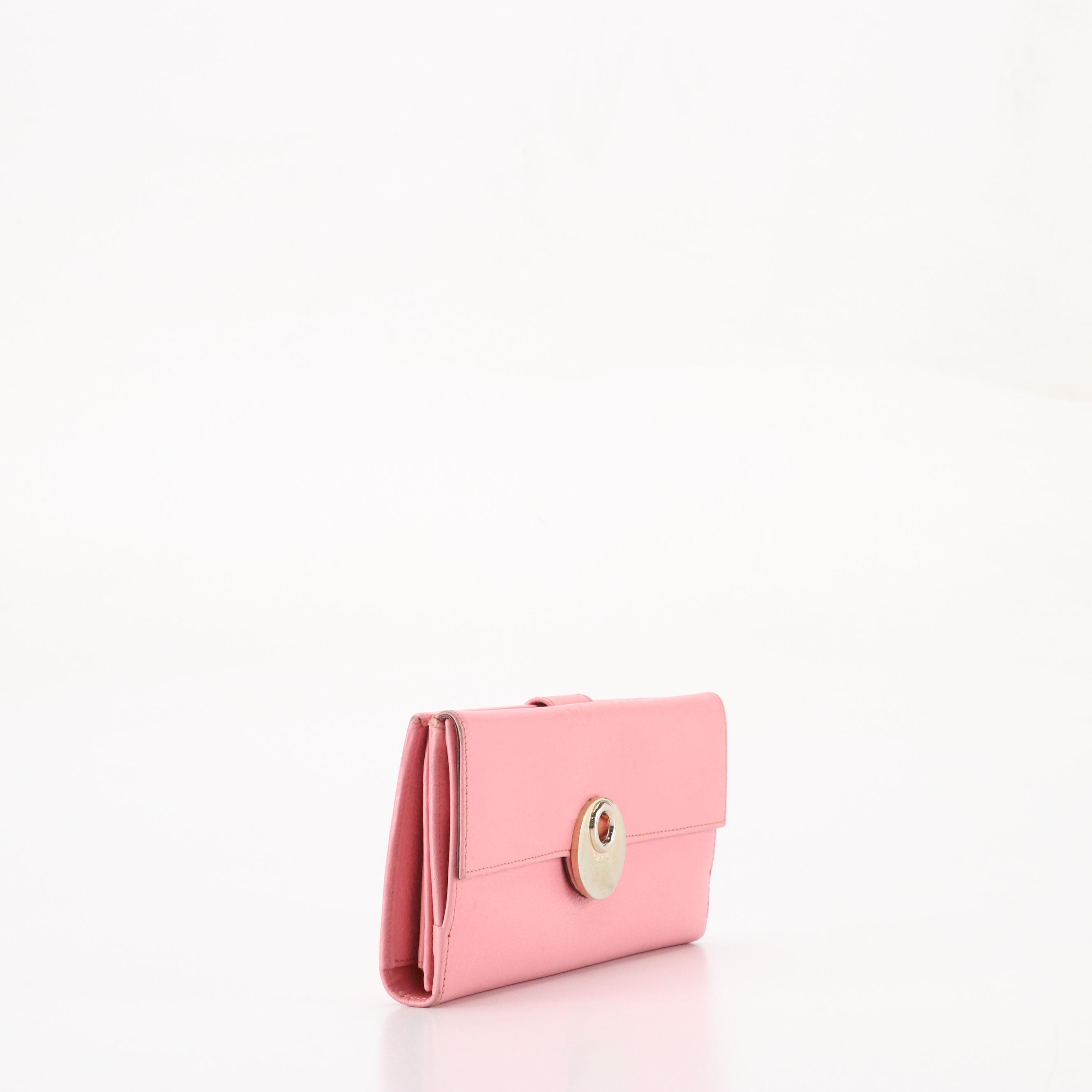 Gucci Eclipse Continental Wallet in Bubblegum Pink Cinghiale Leather
