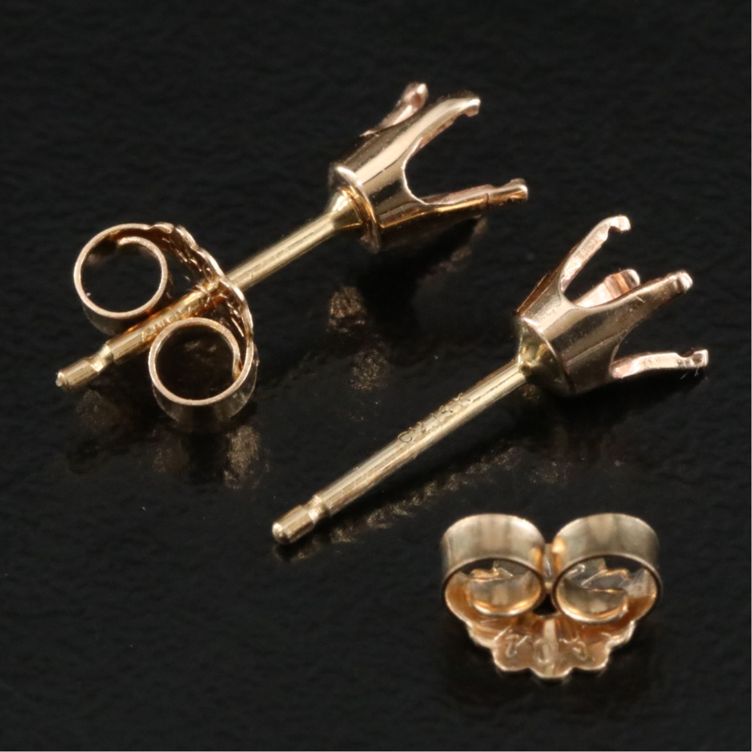 14K Open Mount Stud Earrings