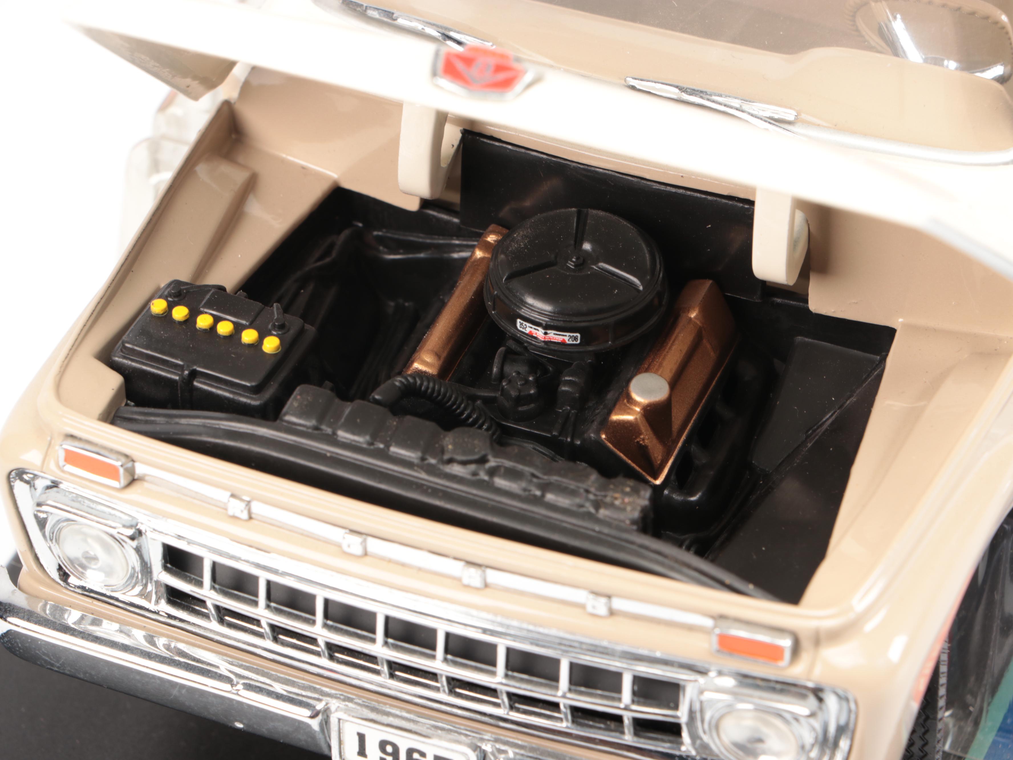 MotorMax "1956 Ford Thunderbird" with Hot Wheels "T-Totaller" and More Cars