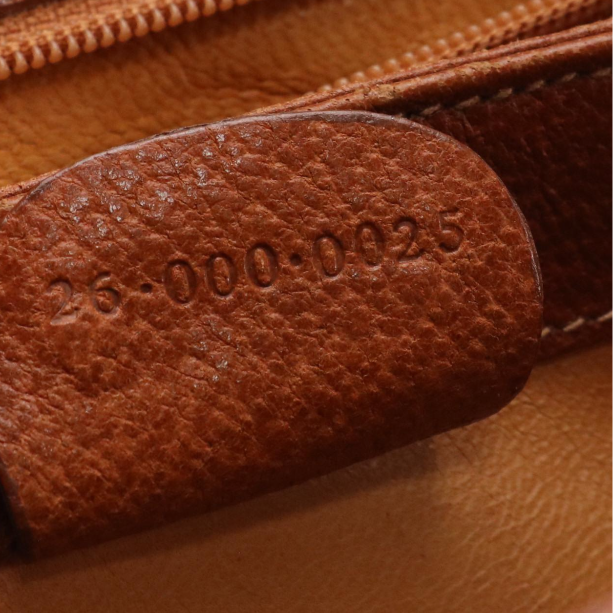 Gucci Top Handle Turnlock Handbag in Brown Cinghiale Leather