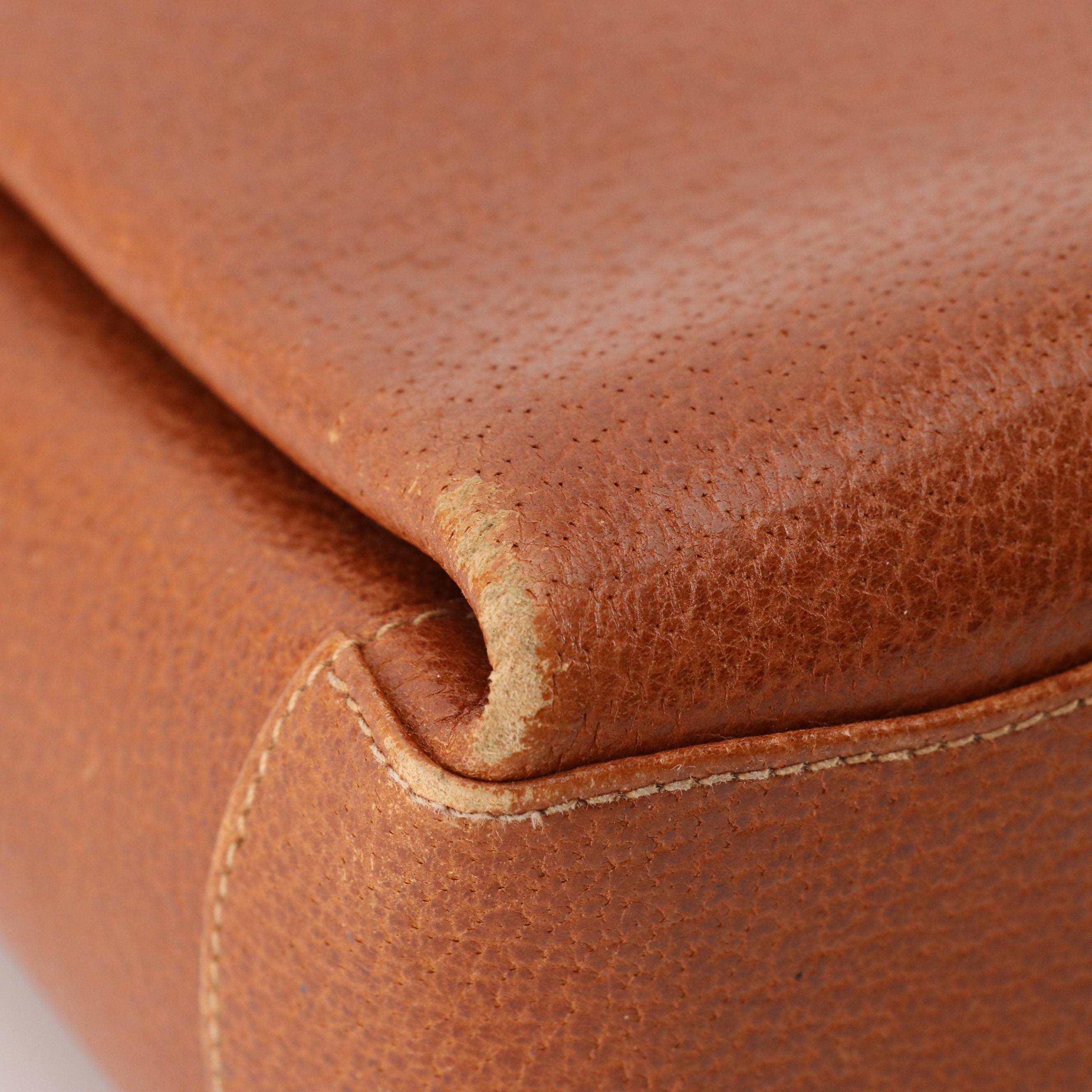 Gucci Top Handle Turnlock Handbag in Brown Cinghiale Leather